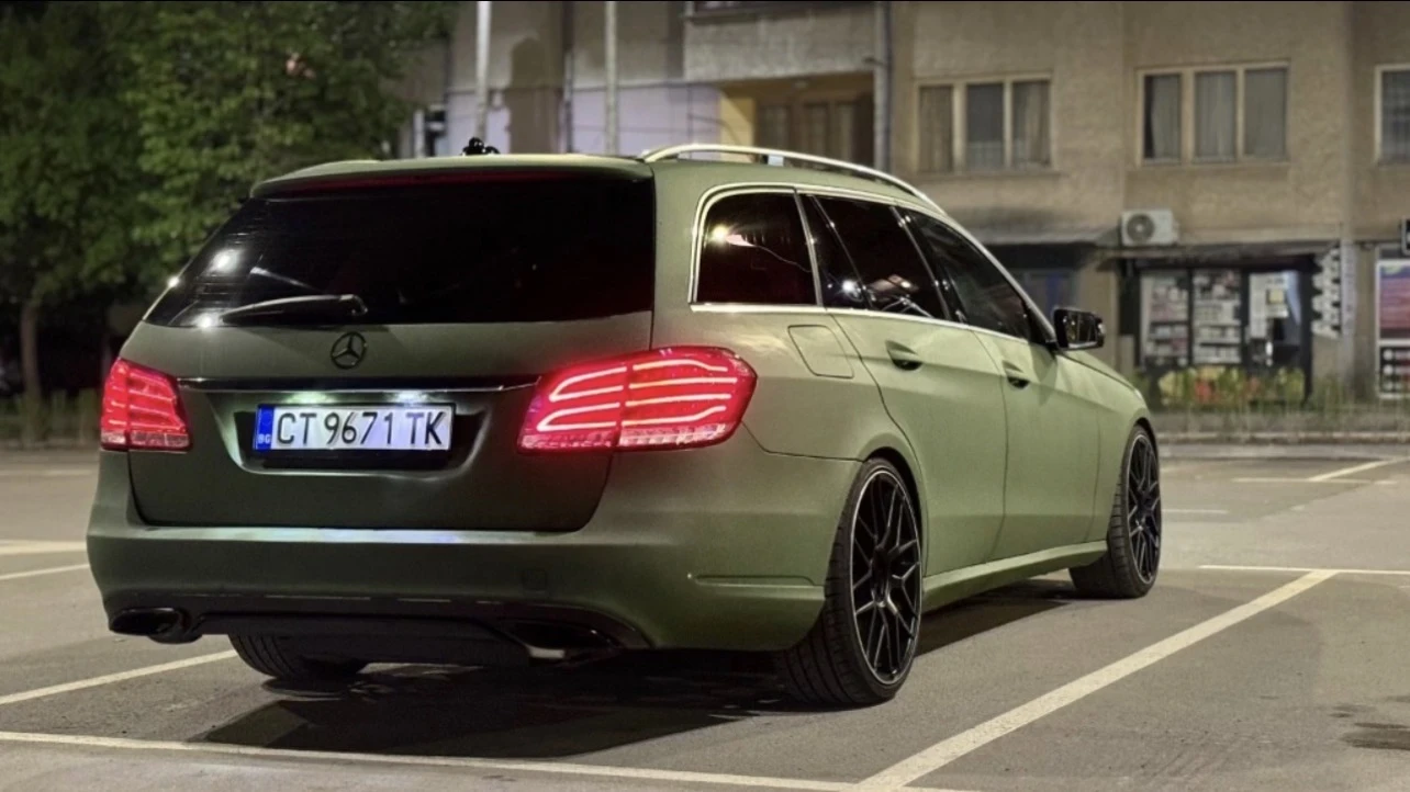 Mercedes-Benz E 300 231к.с. Bluetec 9-скорости - изображение 7