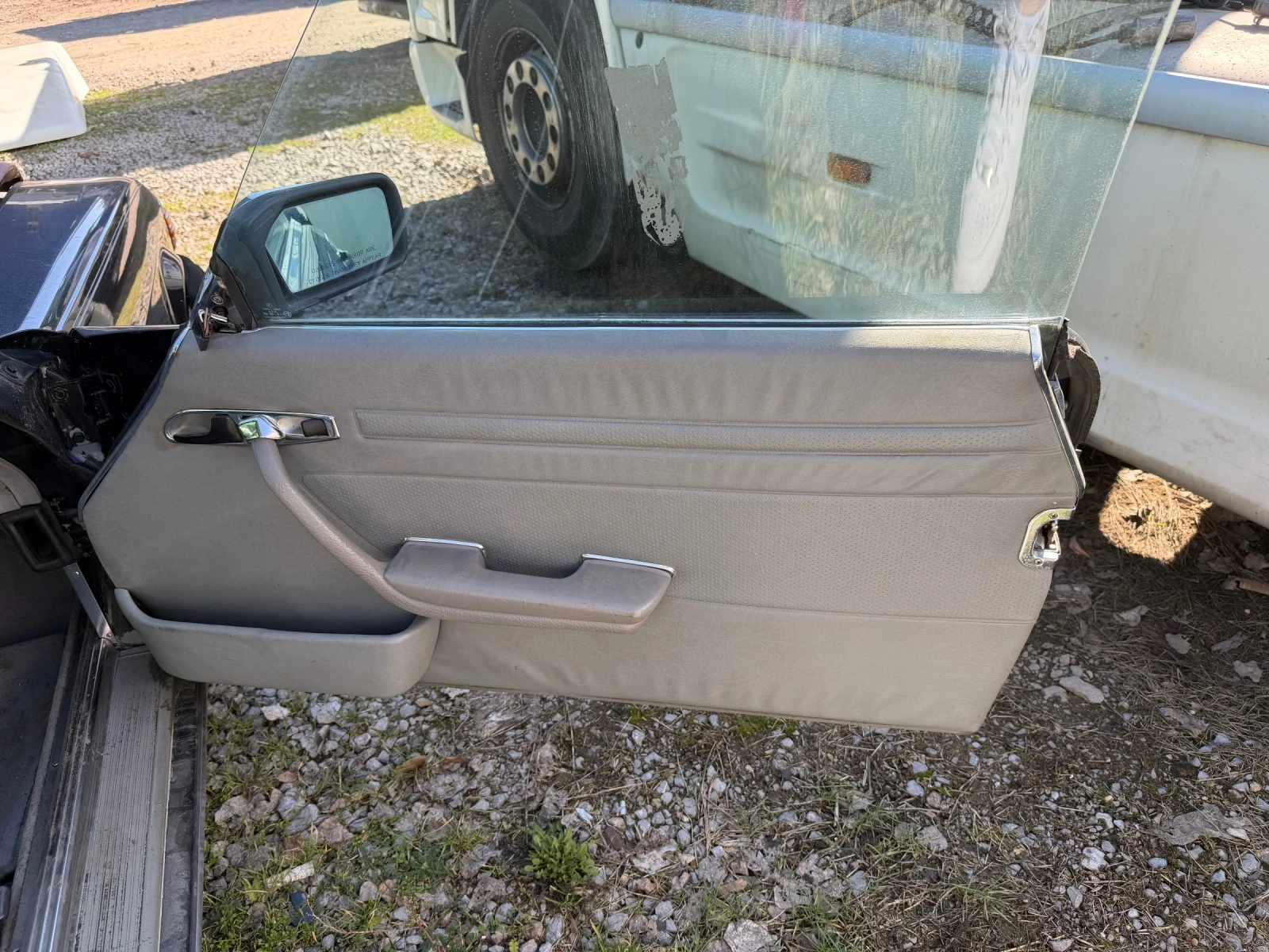 Mercedes-Benz SL SL560 - изображение 10