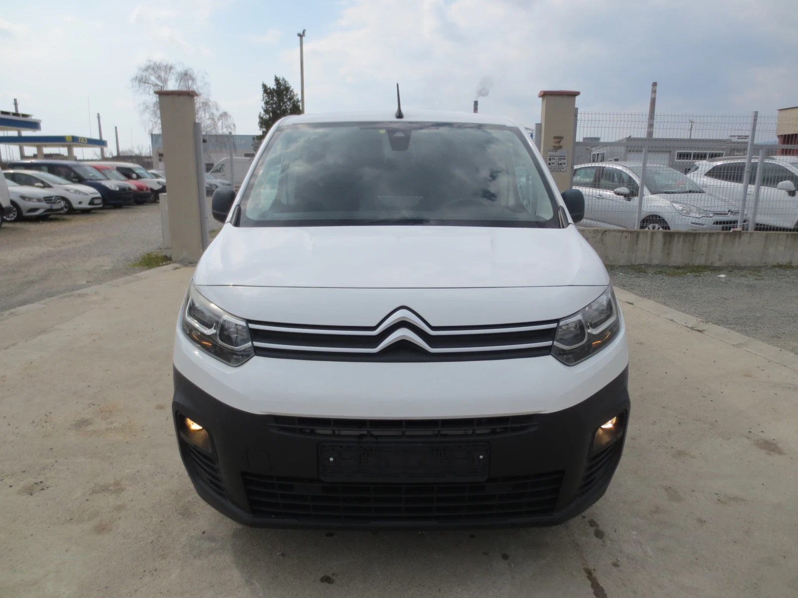 Citroen Berlingo МаАКСИ, снимка 2 - Автомобили и джипове - 53861954