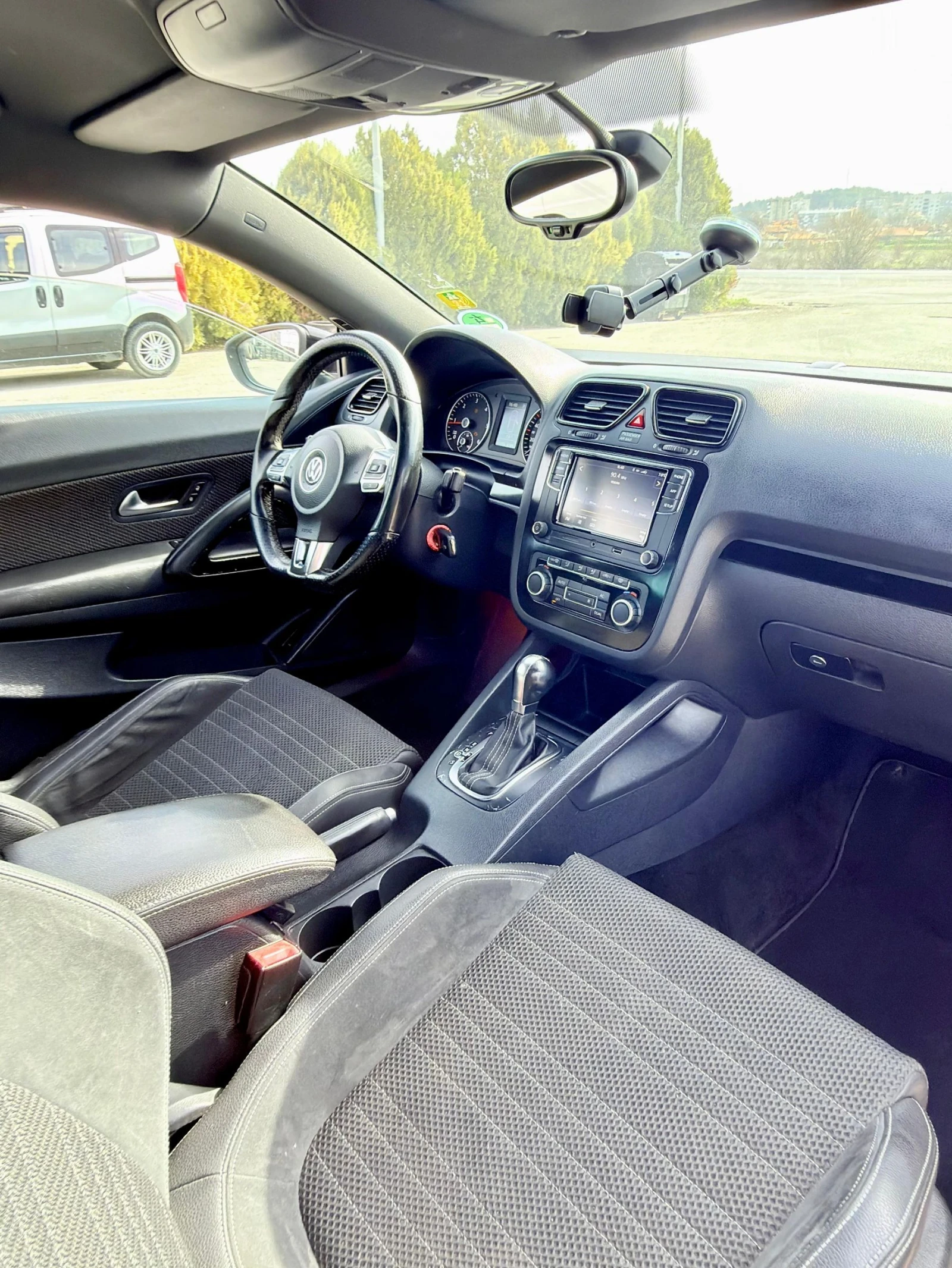 VW Scirocco 2.0TDI/Commonrail, снимка 10 - Автомобили и джипове - 53892118