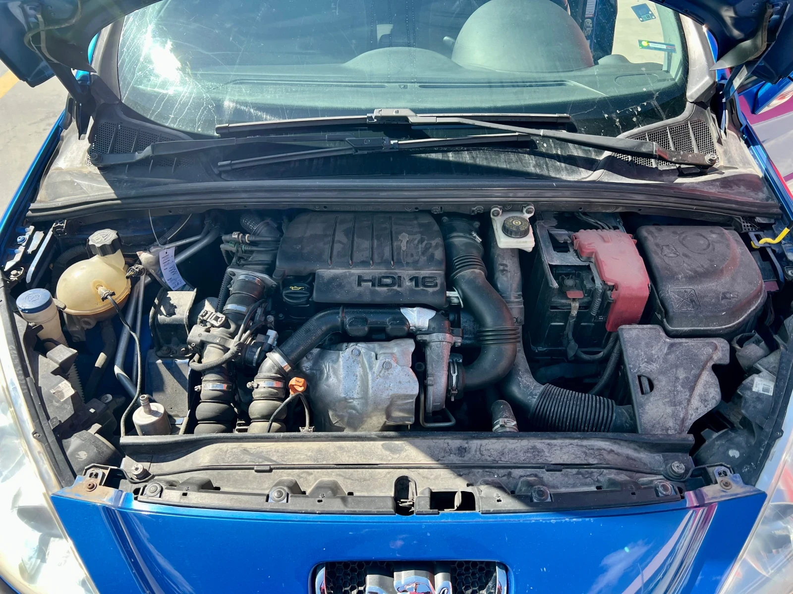 Peugeot 308 1.6 HDI Топ състояние!, снимка 6 - Автомобили и джипове - 54139467