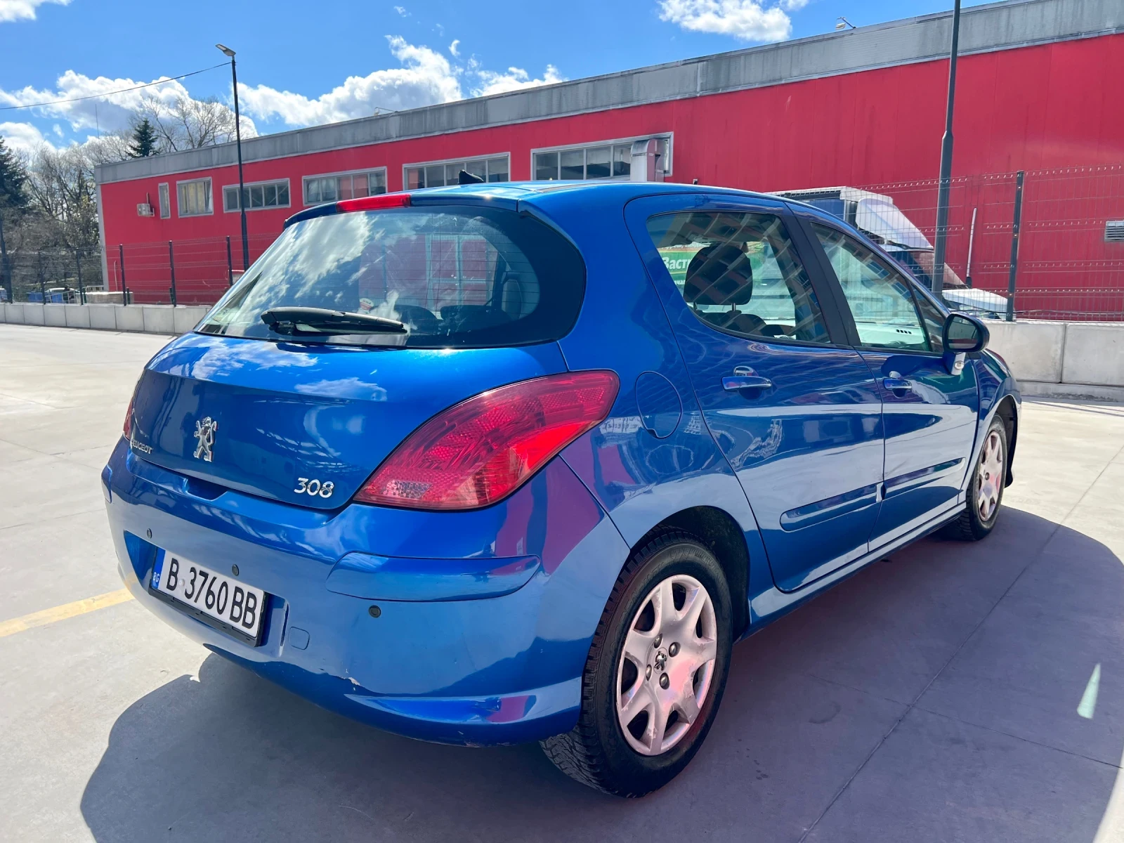 Peugeot 308 1.6 HDI Топ състояние!, снимка 4 - Автомобили и джипове - 54139467