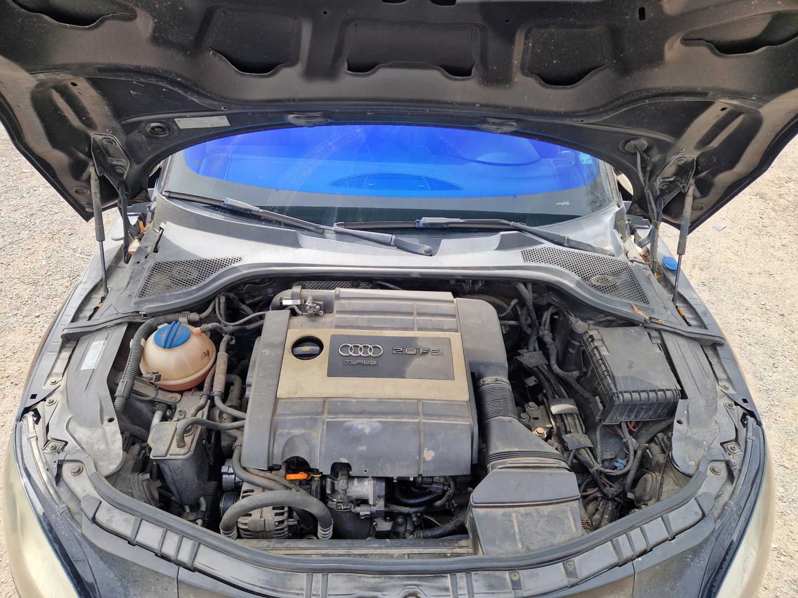 Audi Tt 2.0T TFSI, снимка 9 - Автомобили и джипове - 54180588