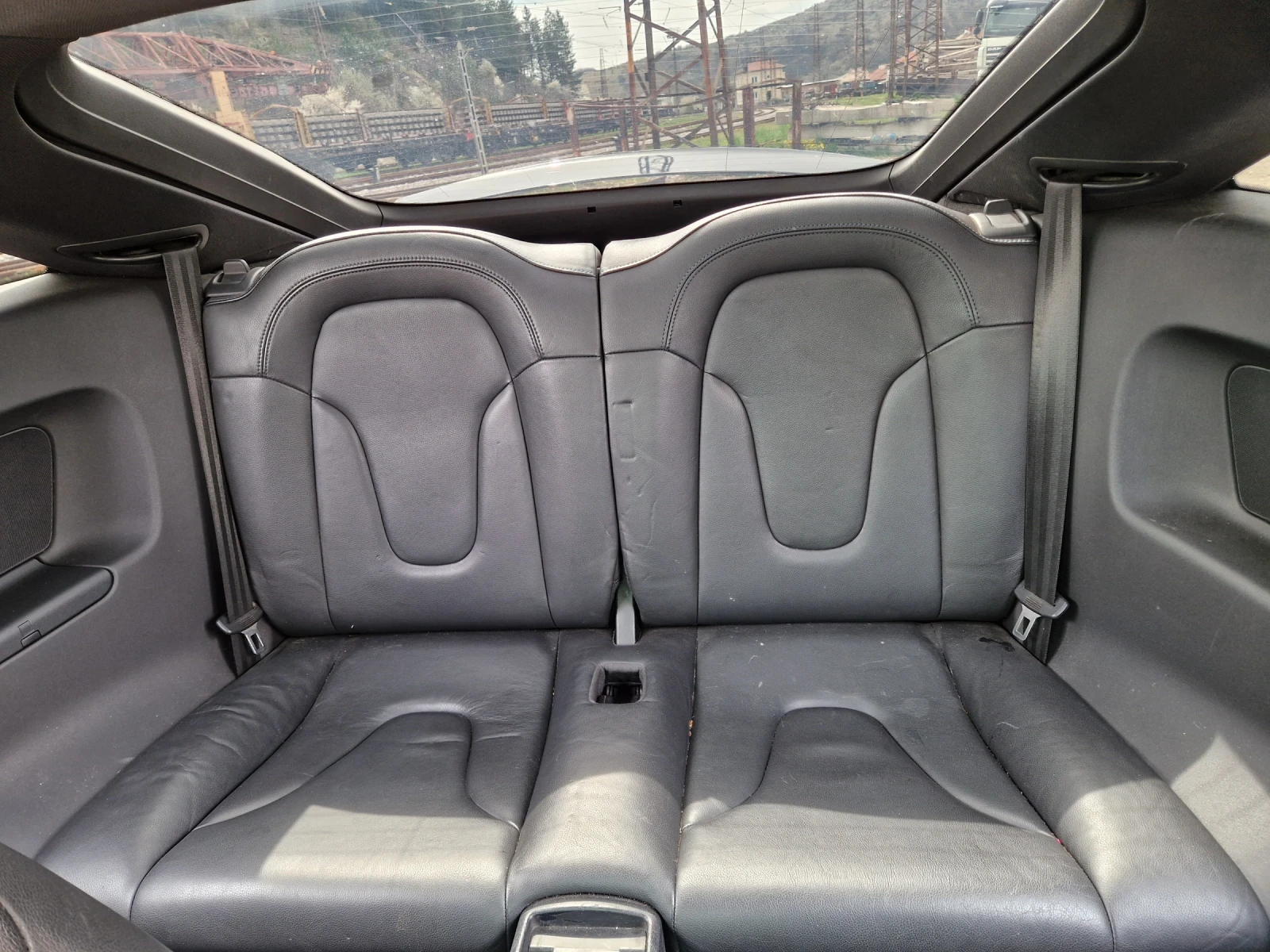 Audi Tt 2.0T TFSI, снимка 10 - Автомобили и джипове - 54180588