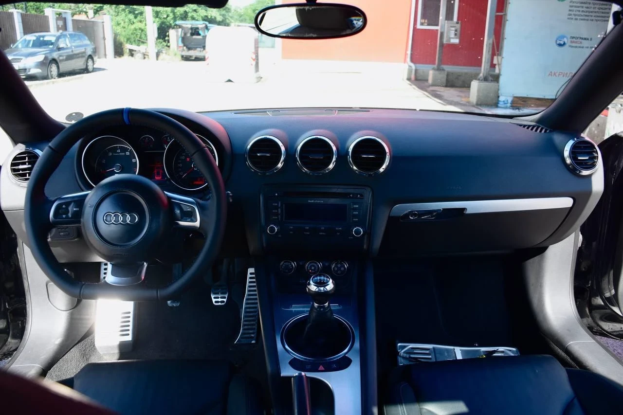 Audi Tt 2.0T TFSI, снимка 11 - Автомобили и джипове - 54180588