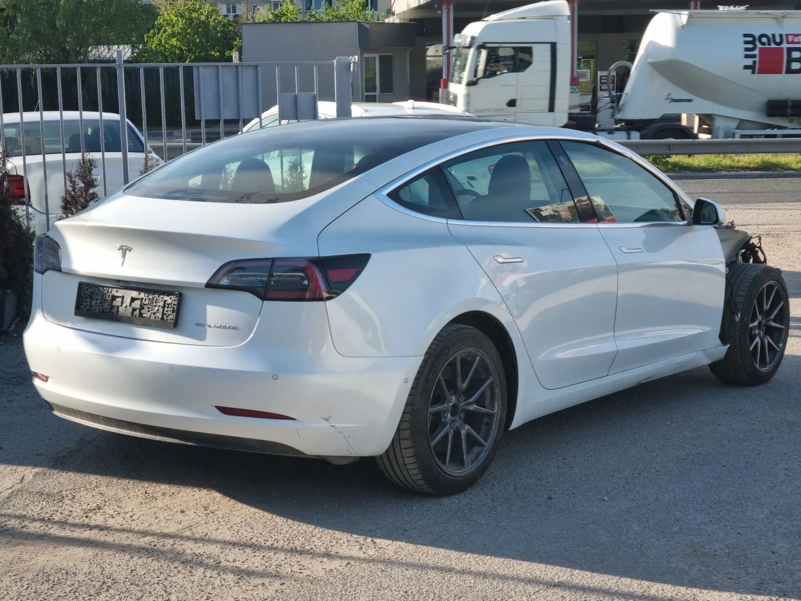 Tesla Model 3 LONG RANGE* AWD* ����������*  | Mobile.bg � ����������� 1