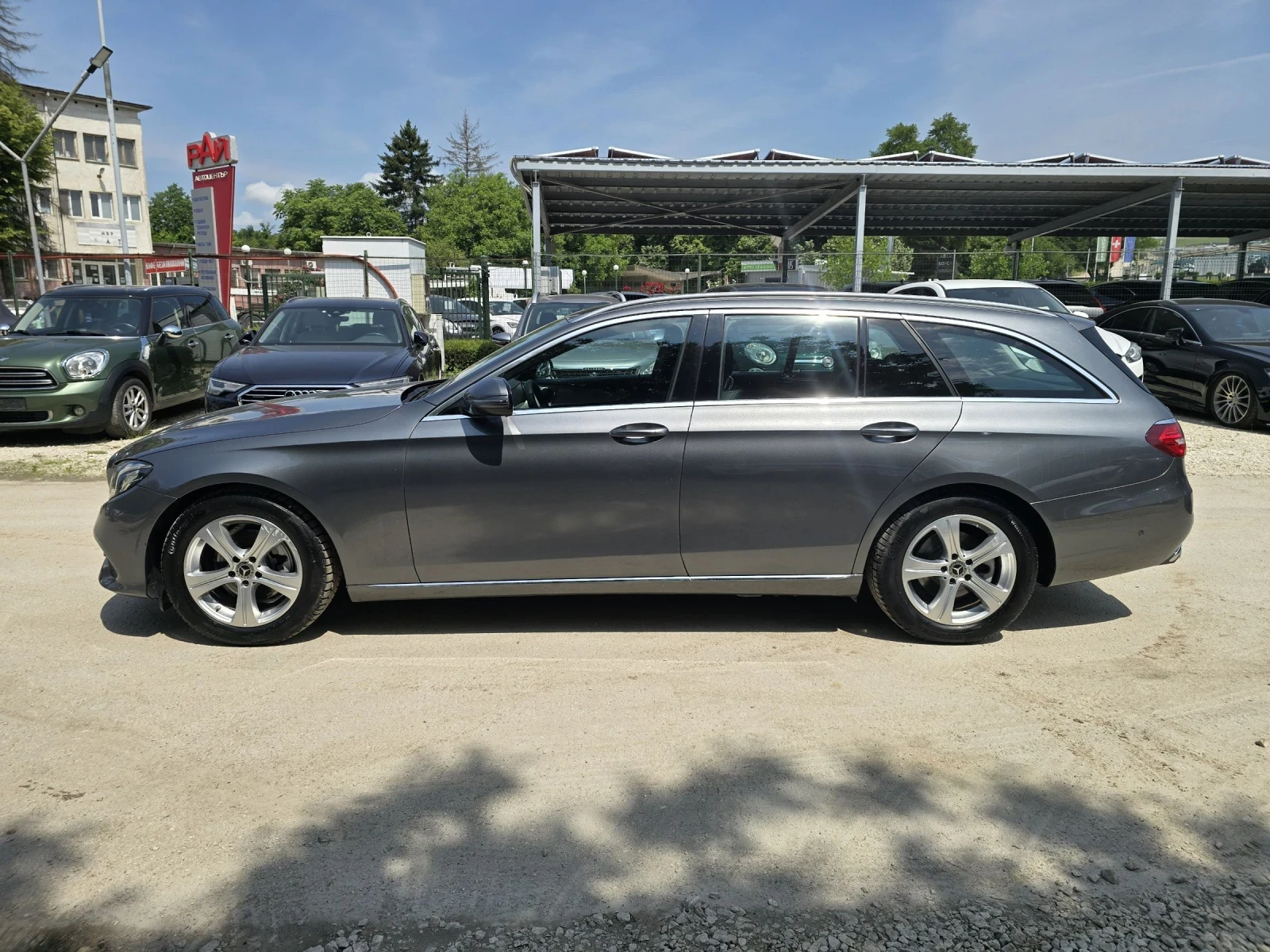Mercedes-Benz E 200 D 150к.с Business  Топ състояние , снимка 7 - Автомобили и джипове - 54798881