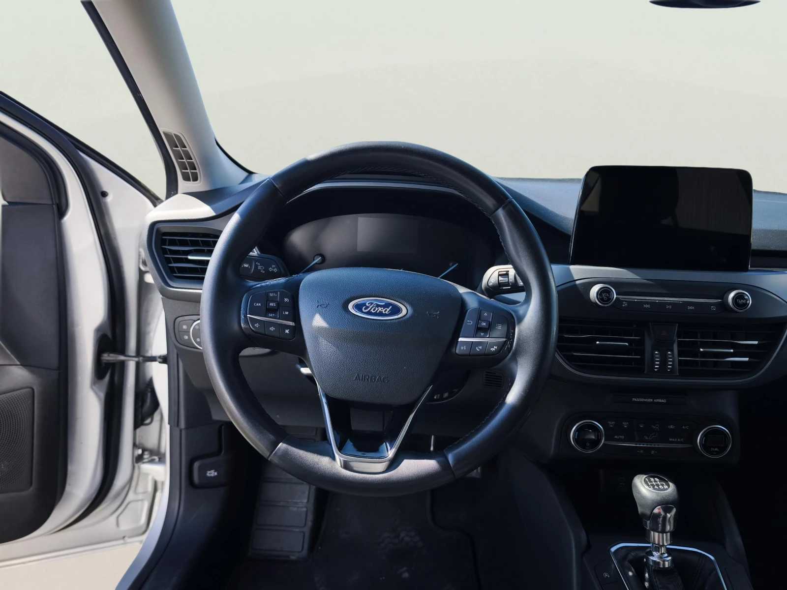 Ford Focus 1.0 EcoBoost | Mobile.bg � ����������� 10