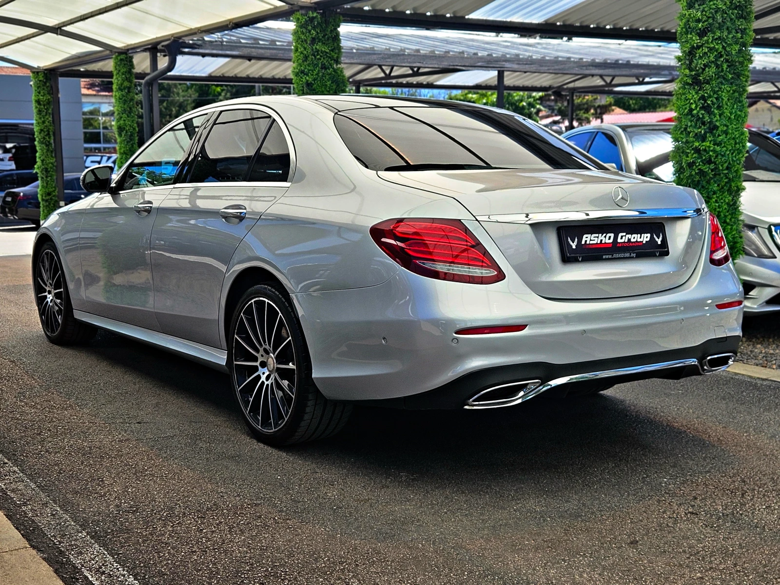 Mercedes-Benz E 220 AMG/GERMANY/DIGITAL/360CAM/PANO/AMBIENT/ПОДГРEB/LI, снимка 7 - Автомобили и джипове - 54932078