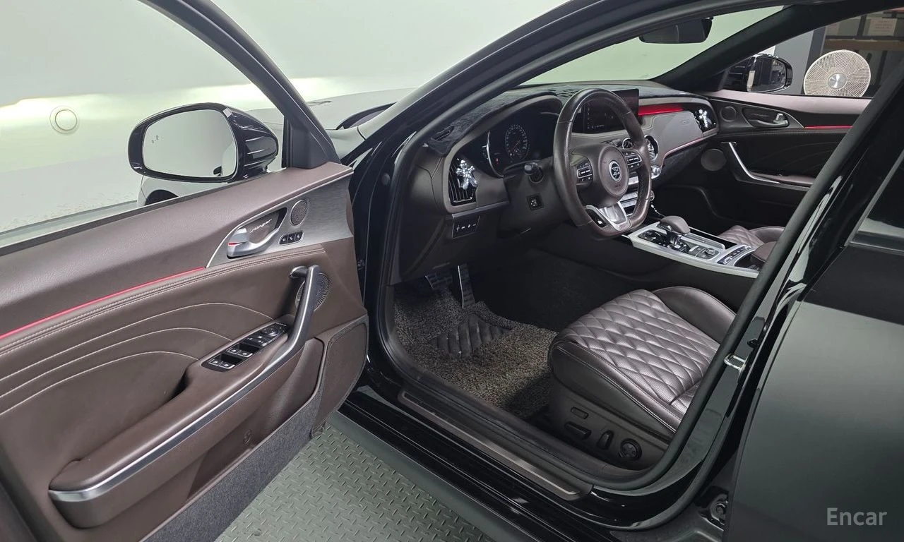 Kia Stinger 3.3 GT Masters* HARMAN KARDON* HEAD-UP* 360 CAM* , снимка 6 - Автомобили и джипове - 54972113