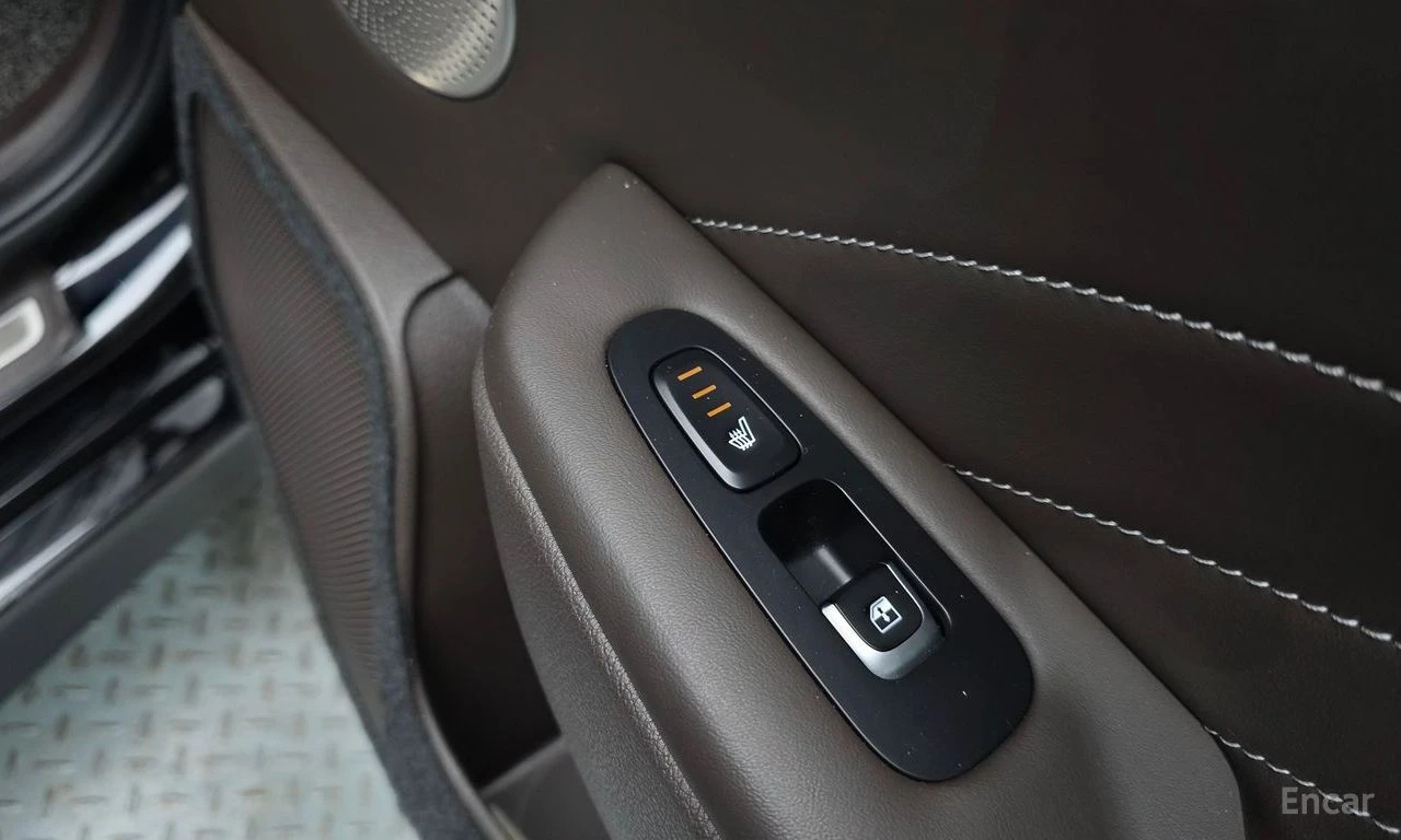 Kia Stinger 3.3 GT Masters* HARMAN KARDON* HEAD-UP* 360 CAM* , снимка 16 - Автомобили и джипове - 54972113