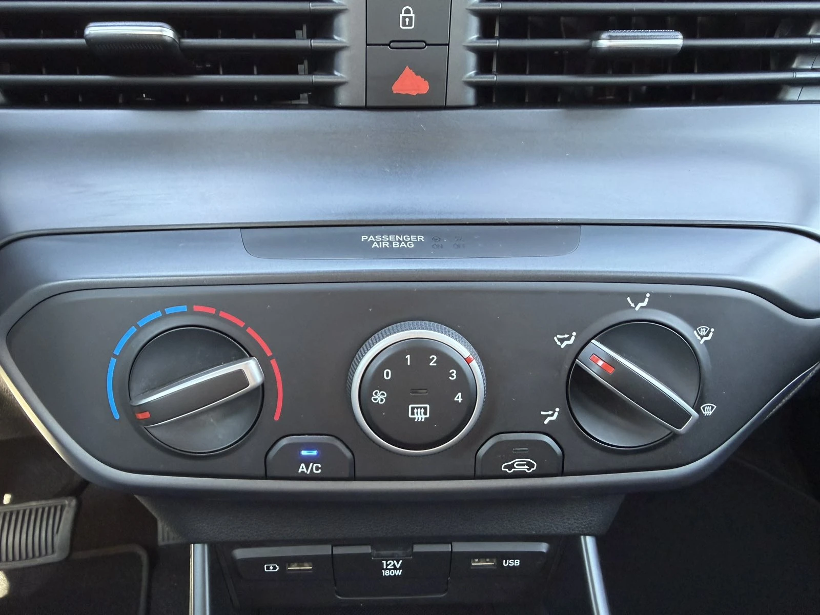 Hyundai I20 CLASSIC, снимка 13 - Автомобили и джипове - 55048199