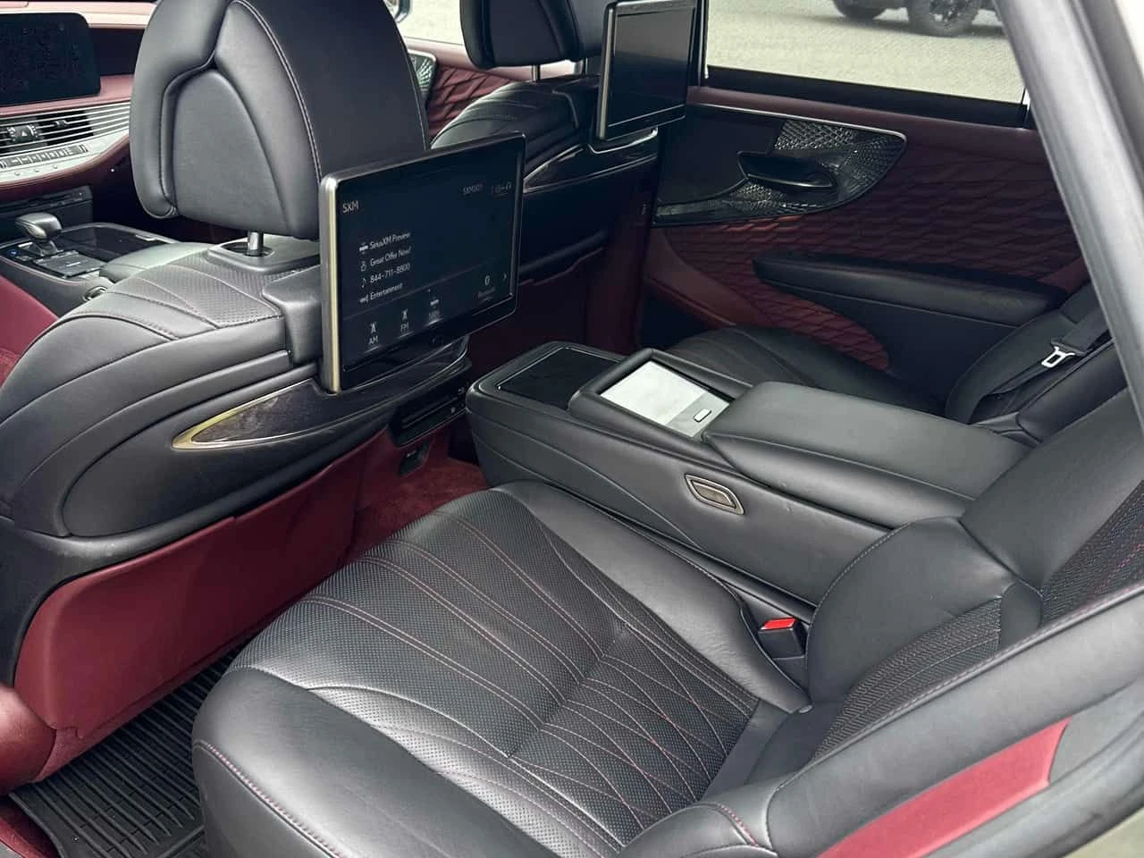 Lexus LS * 500 AWD * АВТОКРЕДИТ БЕЗ ПЪРВОНАЧАЛНА ВНОСКА* , снимка 15 - Автомобили и джипове - 55071570