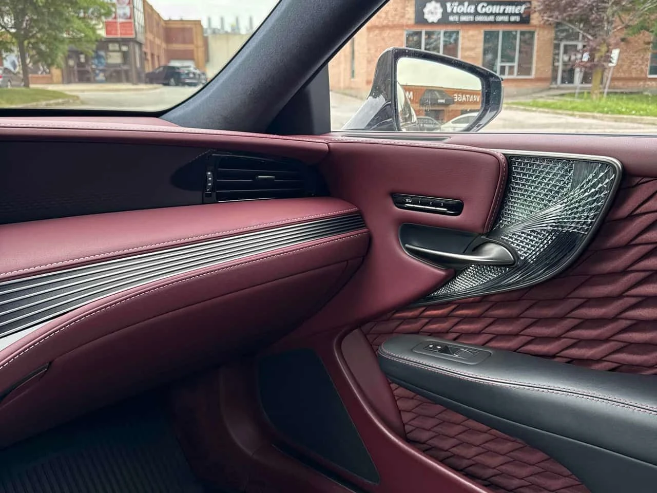 Lexus LS * 500 AWD * АВТОКРЕДИТ БЕЗ ПЪРВОНАЧАЛНА ВНОСКА* , снимка 14 - Автомобили и джипове - 55071570