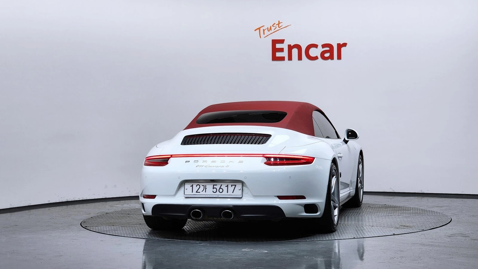 Porsche 911 CARRERA 4* BOSE* ПОДГРЕВ ВОЛАН* КРАЙНА ЦЕНА, снимка 4 - Автомобили и джипове - 55243555