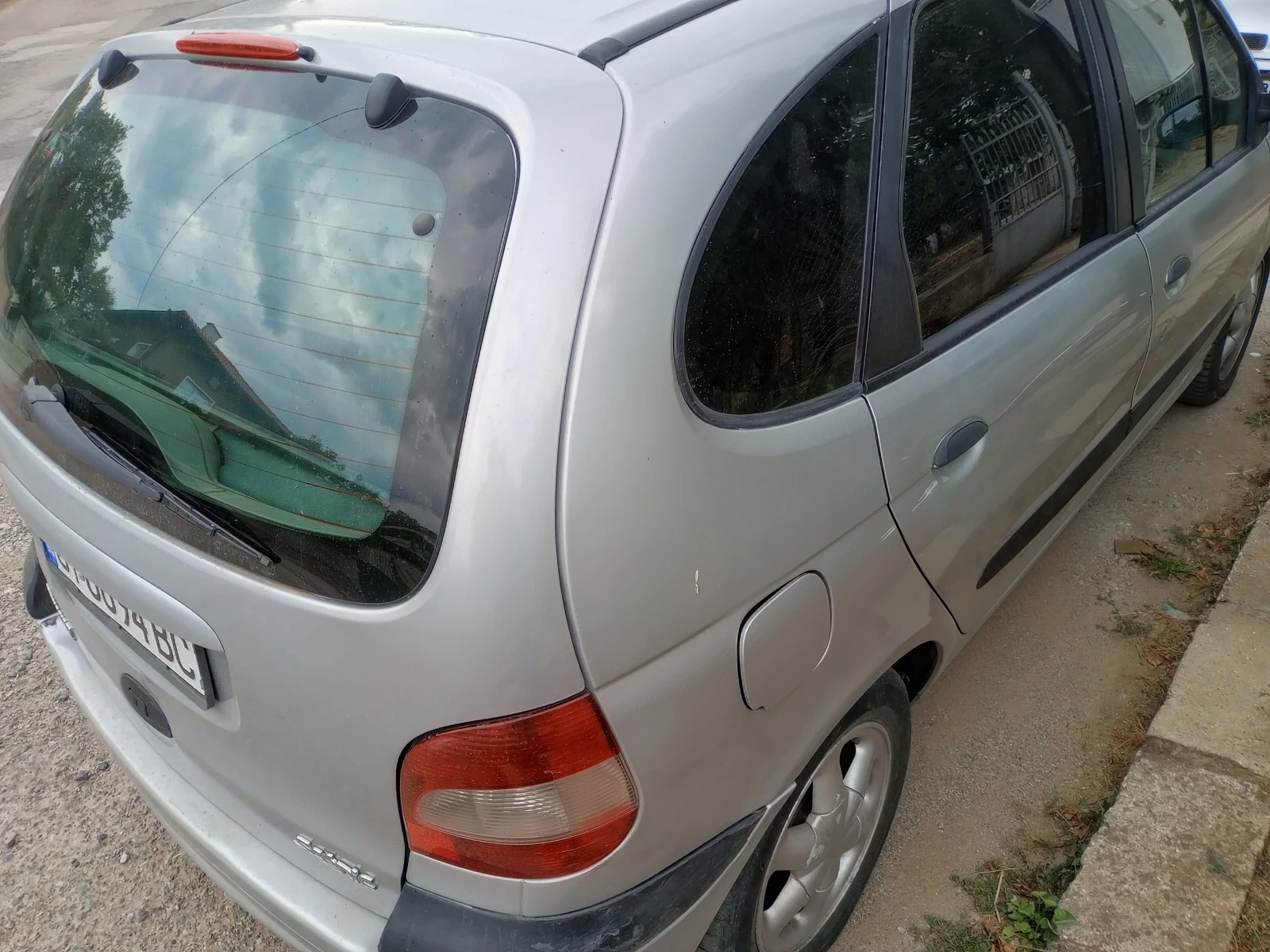Renault Scenic, снимка 8 - Автомобили и джипове - 55897198