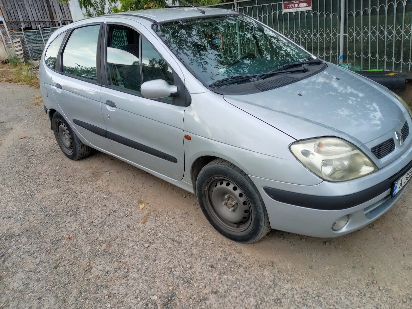 Renault Scenic, снимка 2 - Автомобили и джипове - 55897198