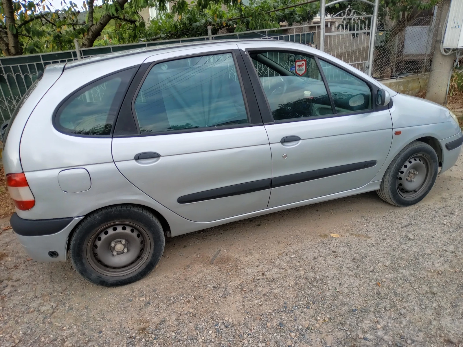 Renault Scenic, снимка 3 - Автомобили и джипове - 55897198
