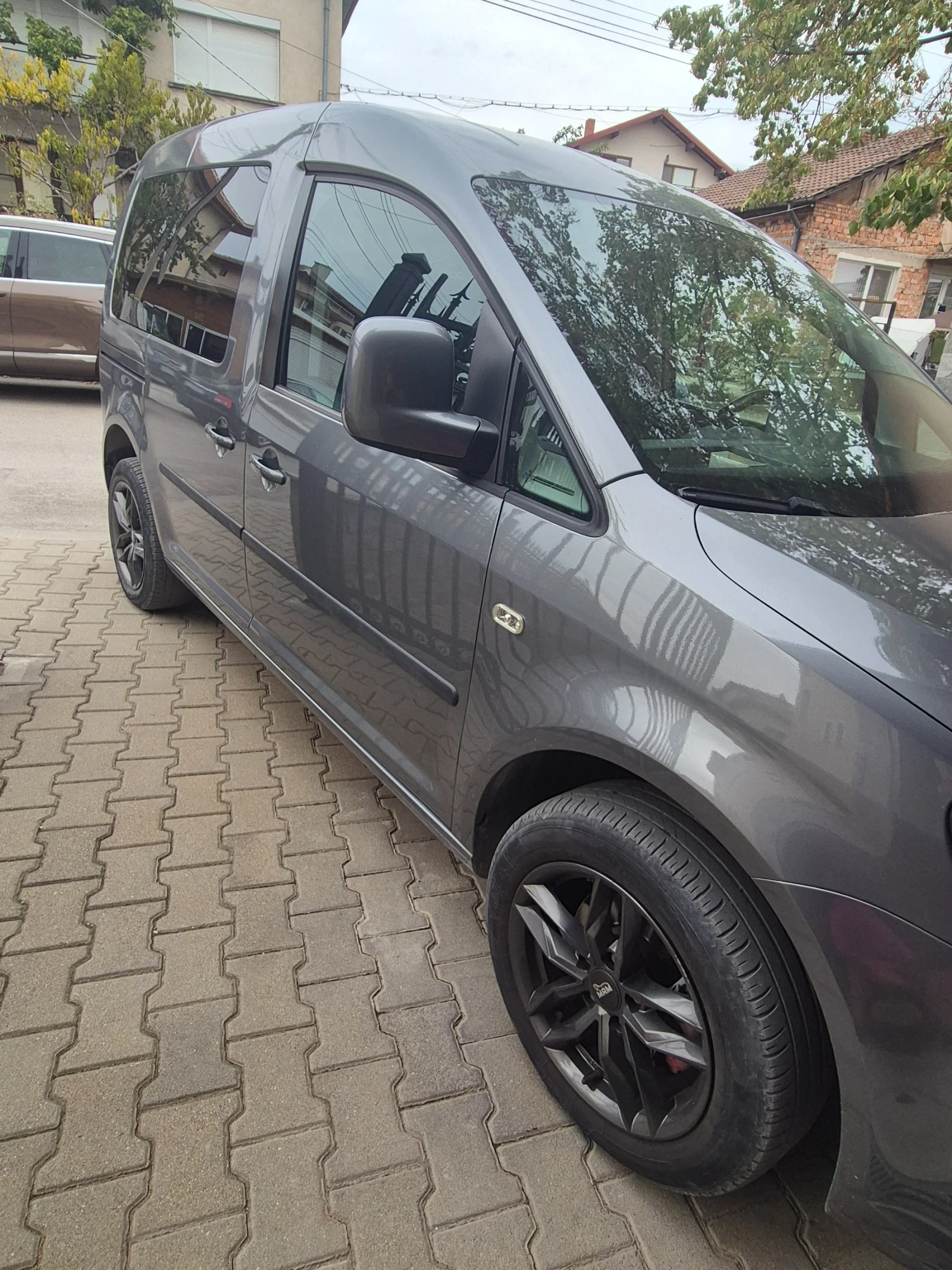 VW Caddy, снимка 2 - Автомобили и джипове - 56199770