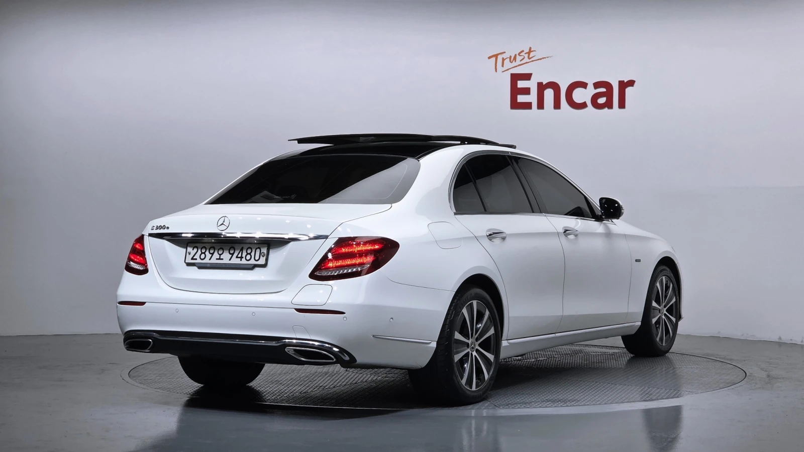 Mercedes-Benz E 300 e PLUG-IN-HYBRID * BURM * 360 * ����� * ���� * HUD | Mobile.bg � ����������� 3