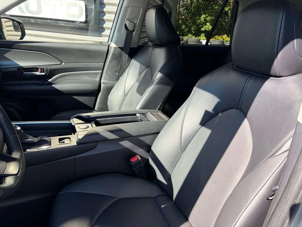 Toyota Grand Highlander, снимка 16 - Автомобили и джипове - 56728978