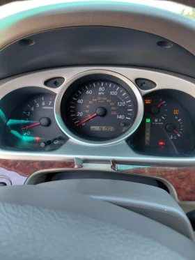 Toyota Highlander 2.4 - Газ / Отличен / С допълнителни зимни гуми, снимка 12