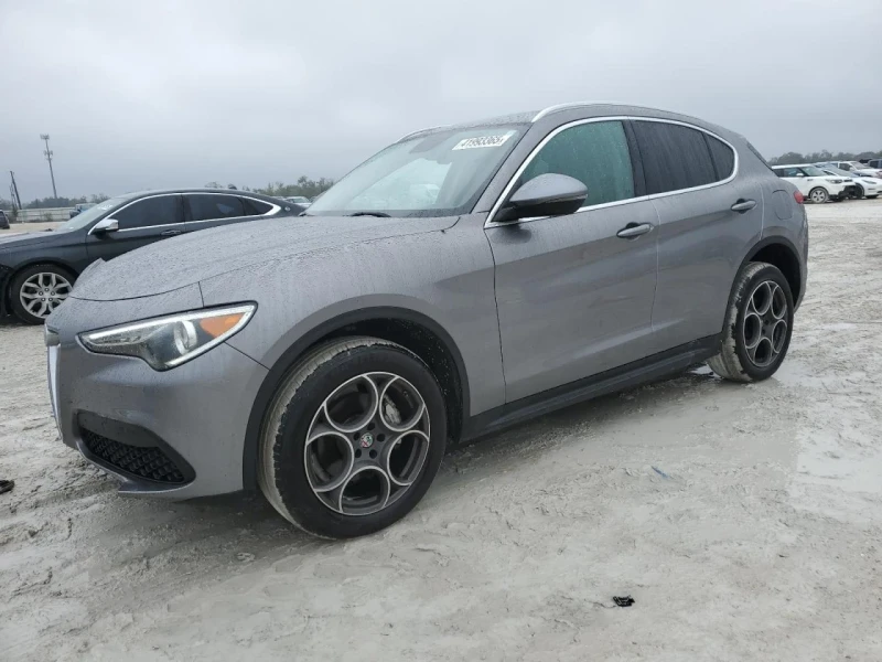 Alfa Romeo Stelvio, снимка 1 - Автомобили и джипове - 49295578