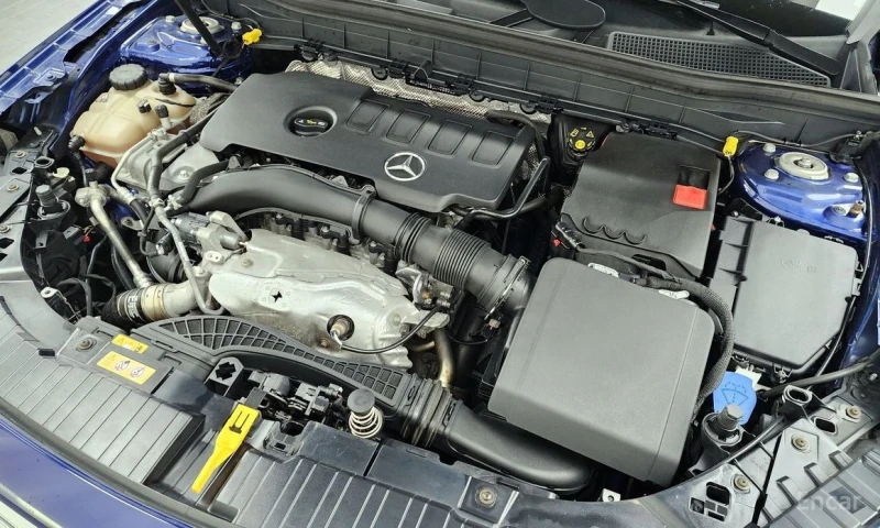 Mercedes-Benz GLB, снимка 6 - Автомобили и джипове - 53328885