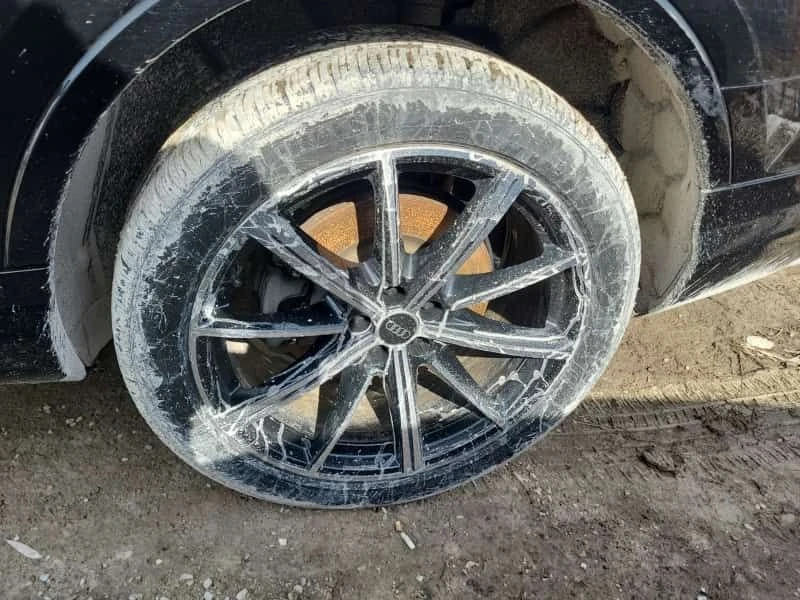 Audi Q7 * PROGRESSIV * CARFAX * ДВА КЛЮЧА * 7 МЕСТА, снимка 15 - Автомобили и джипове - 53880708