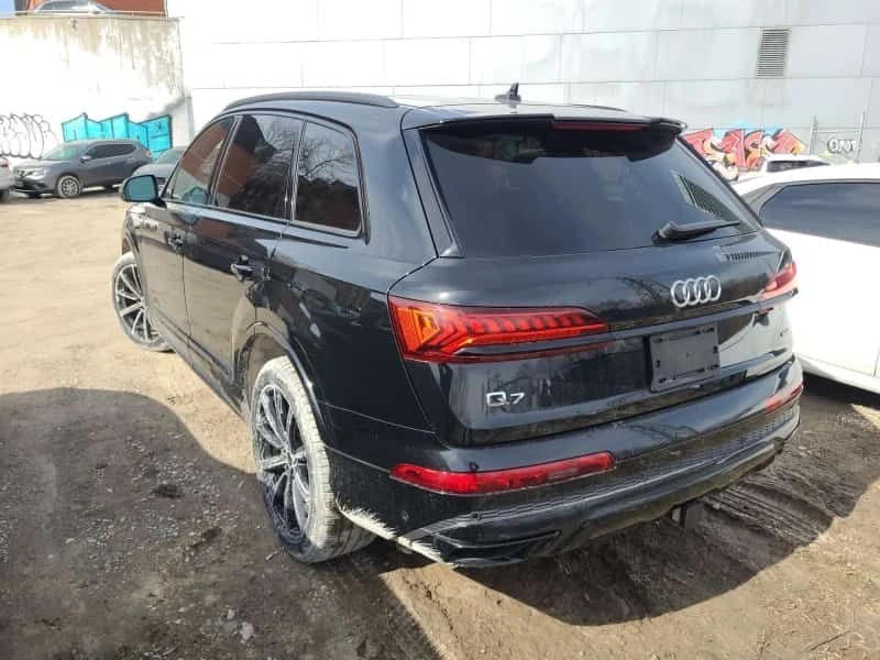 Audi Q7 * PROGRESSIV * CARFAX * ДВА КЛЮЧА * 7 МЕСТА, снимка 16 - Автомобили и джипове - 53880708