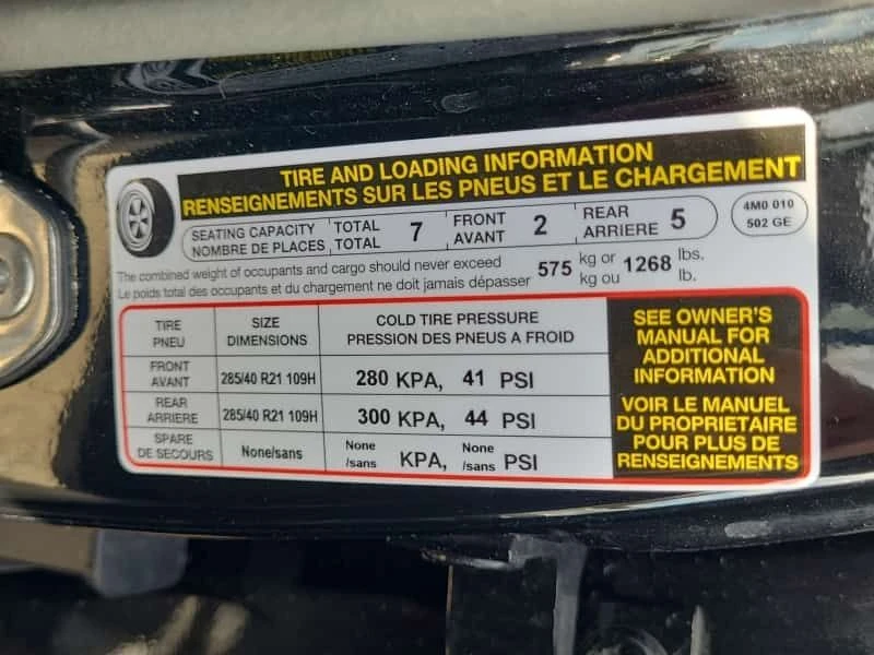 Audi Q7 * PROGRESSIV * CARFAX * ДВА КЛЮЧА * 7 МЕСТА, снимка 6 - Автомобили и джипове - 53880708