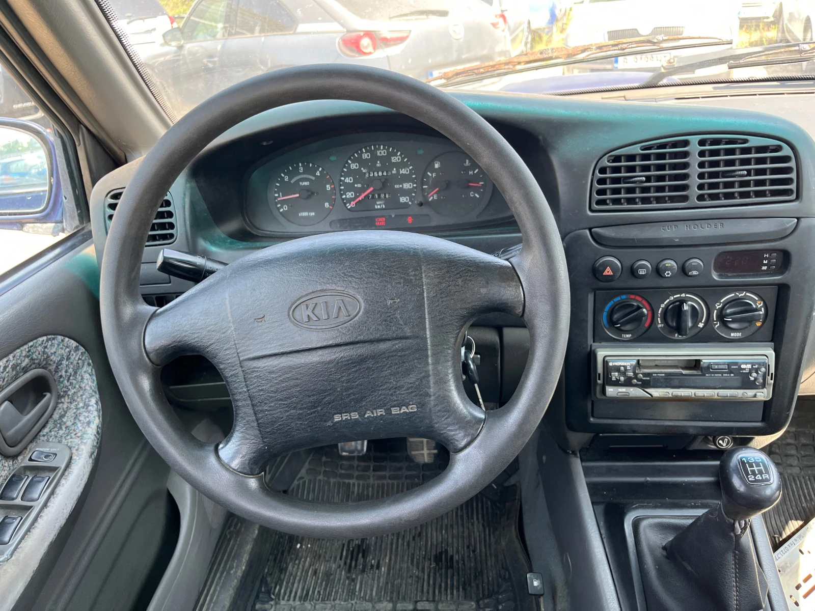 Kia Sportage 2.0 ДИЗЕЛ 4Х4 - изображение 7