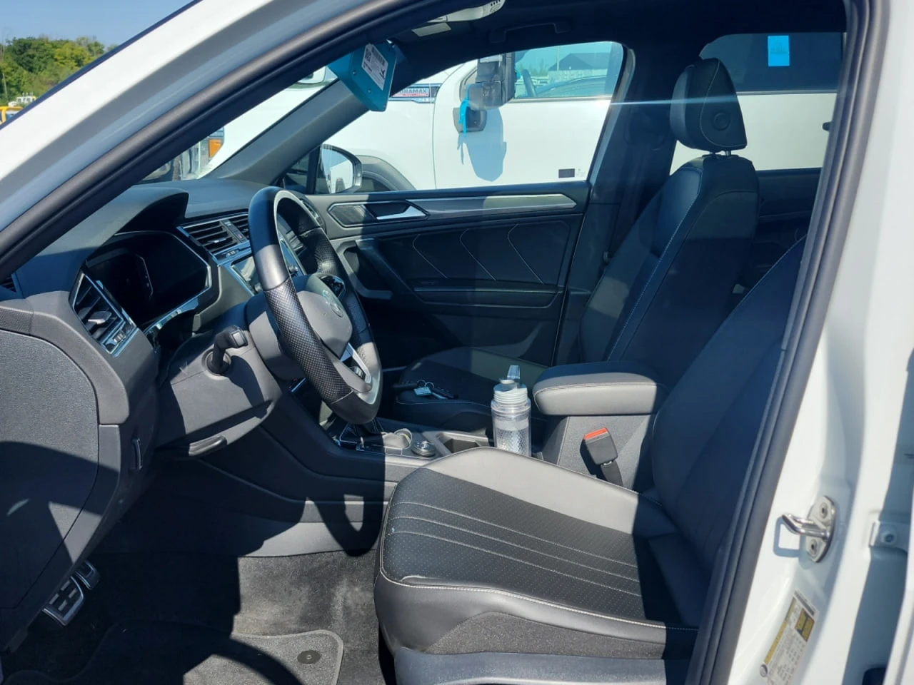 VW Tiguan CARFAX* АВТОФИНАНСИРАНЕ* БЕЗ ПЪРВОНАЧАЛНА ВНОСКА*  - изображение 5