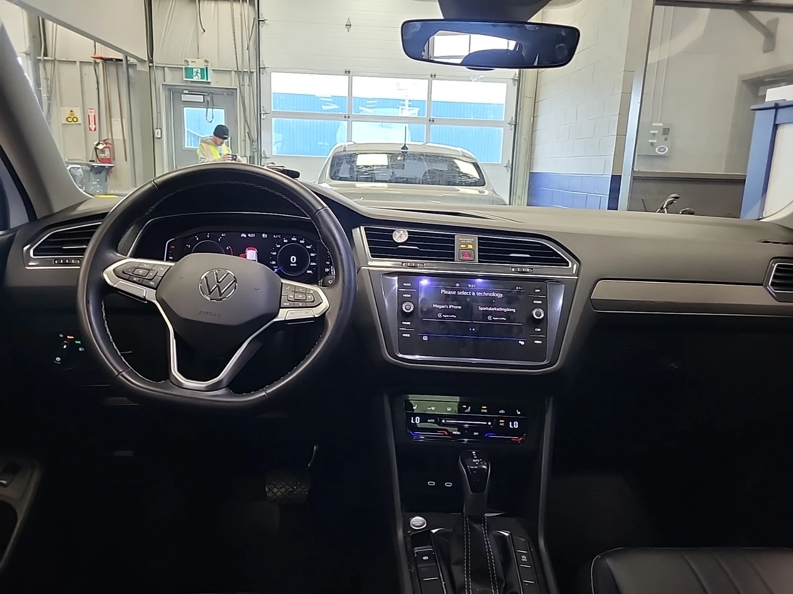 VW Tiguan * CARFAX *    | Mobile.bg   6