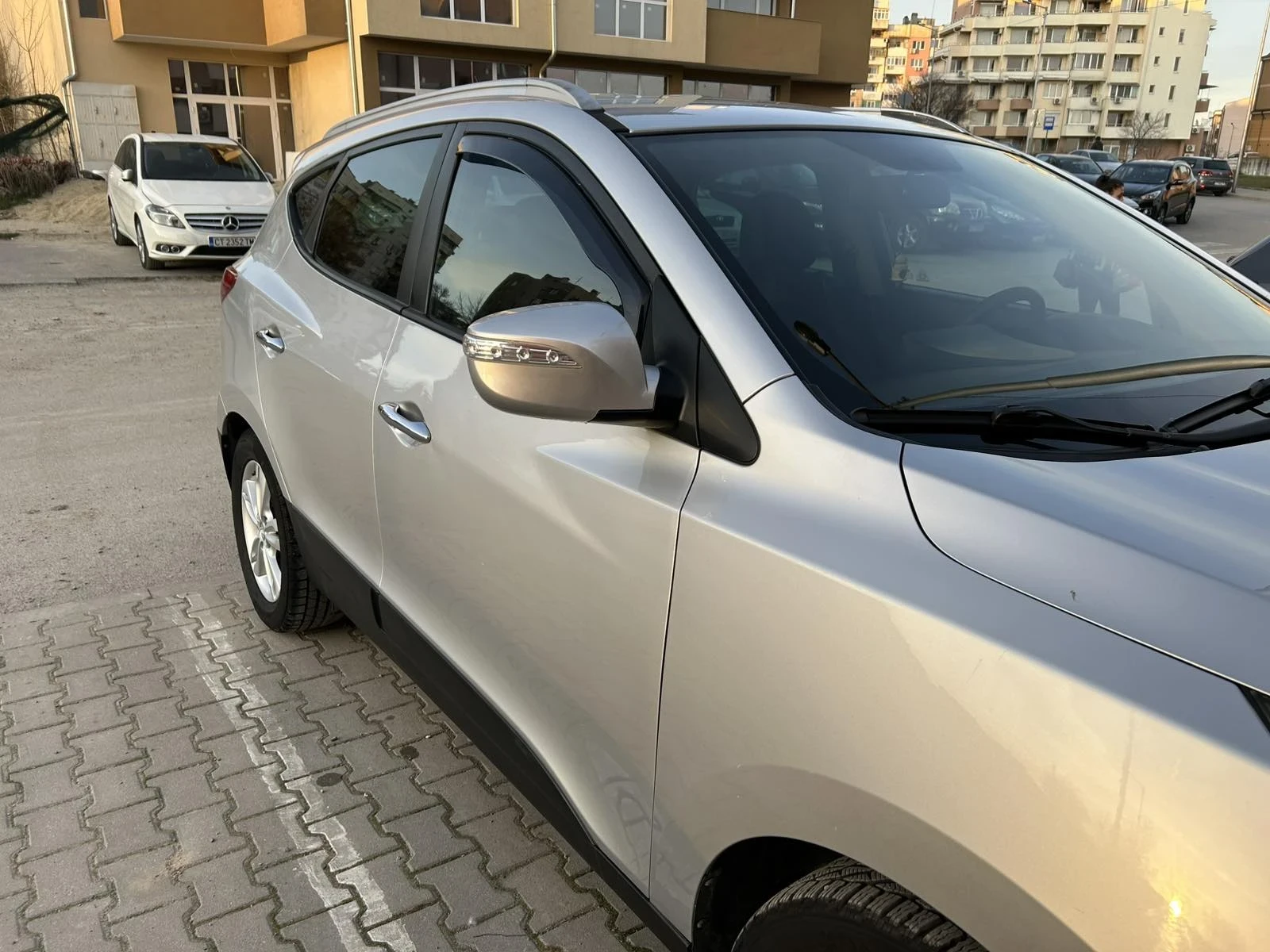 Hyundai IX35, снимка 3 - Автомобили и джипове - 53893480