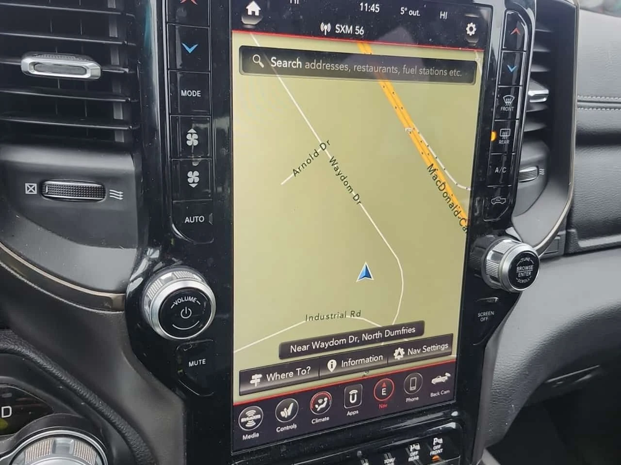 Dodge RAM 1500 HEMI V8 | 4x4 | CREW CAB | КАМЕРА | КРУИЗ | , снимка 11 - Автомобили и джипове - 53940349