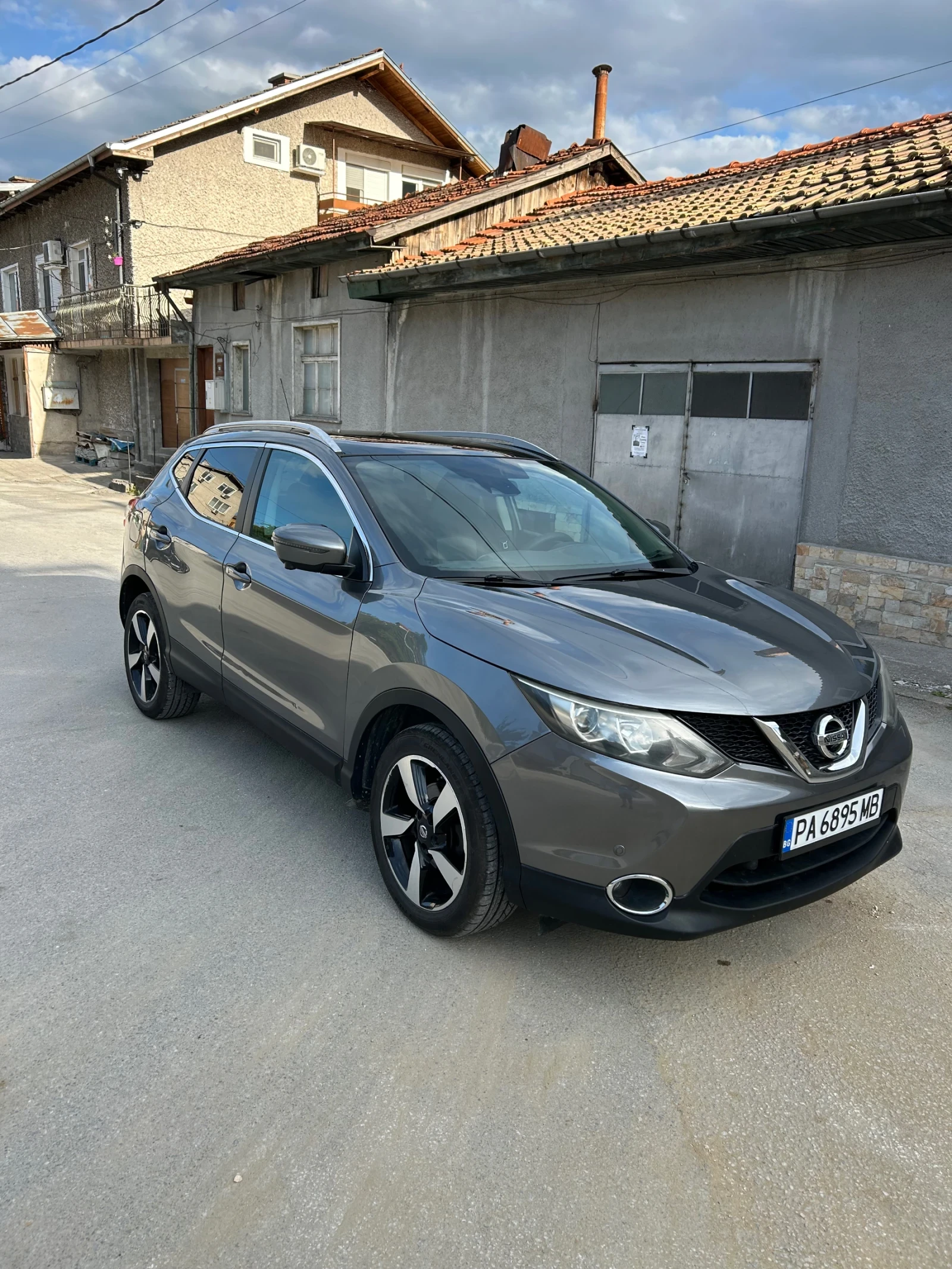 Nissan Qashqai 1.5 dci 110, снимка 4 - Автомобили и джипове - 54542624