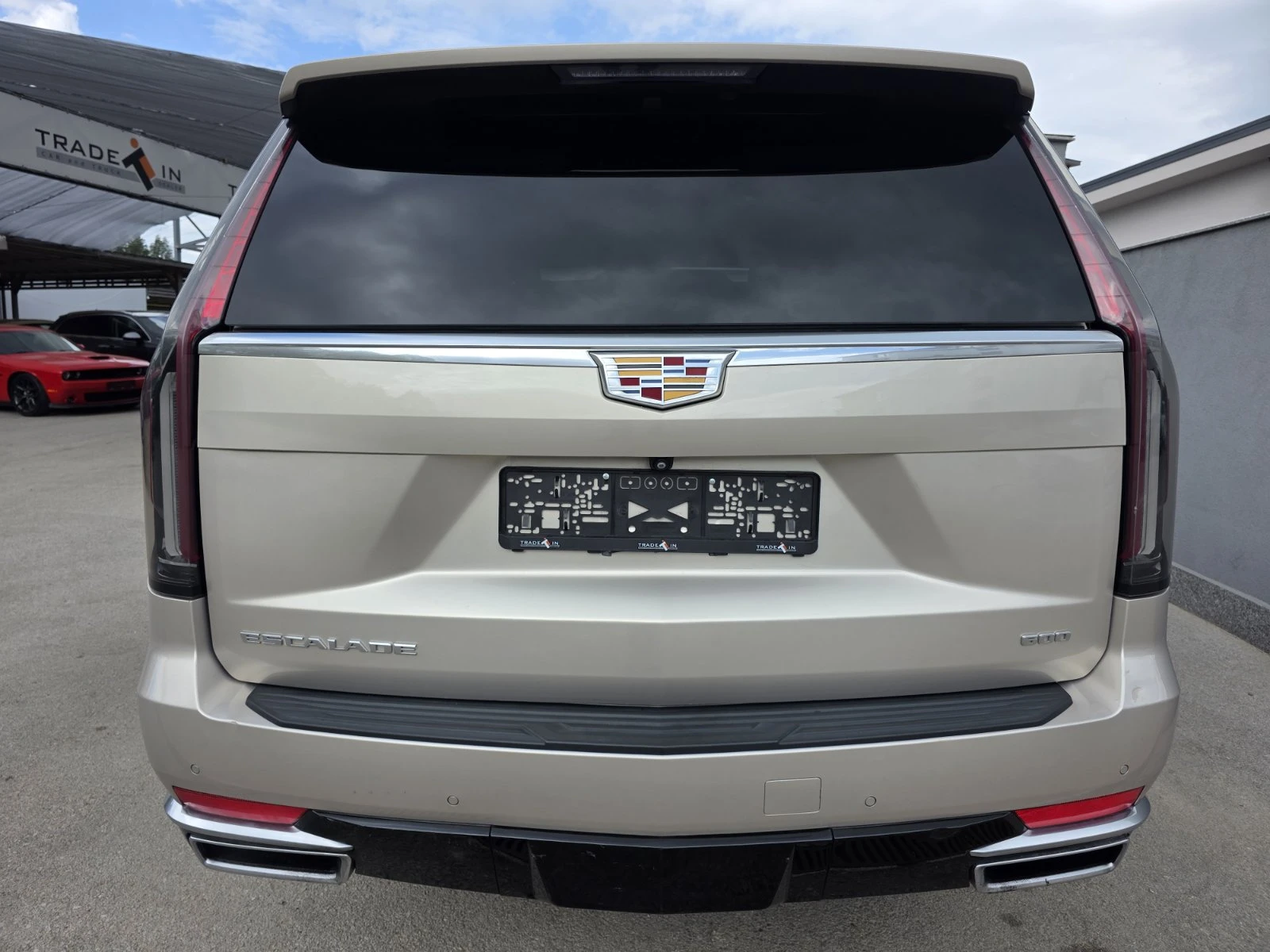 Cadillac Escalade 6.2L V8 PREMIUM LUXURY, снимка 5 - Автомобили и джипове - 54589174