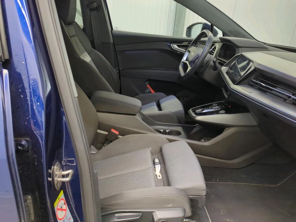 Audi Q4 35 MATRIX, снимка 7 - Автомобили и джипове - 55001928