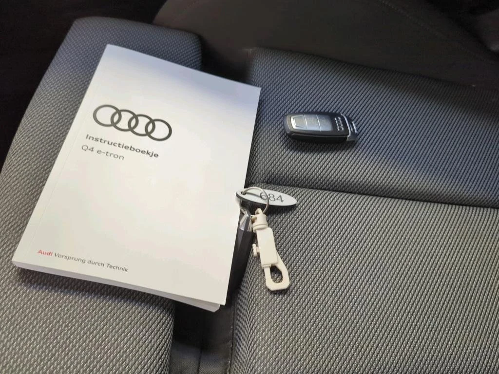 Audi Q4 35 MATRIX, снимка 9 - Автомобили и джипове - 55001928