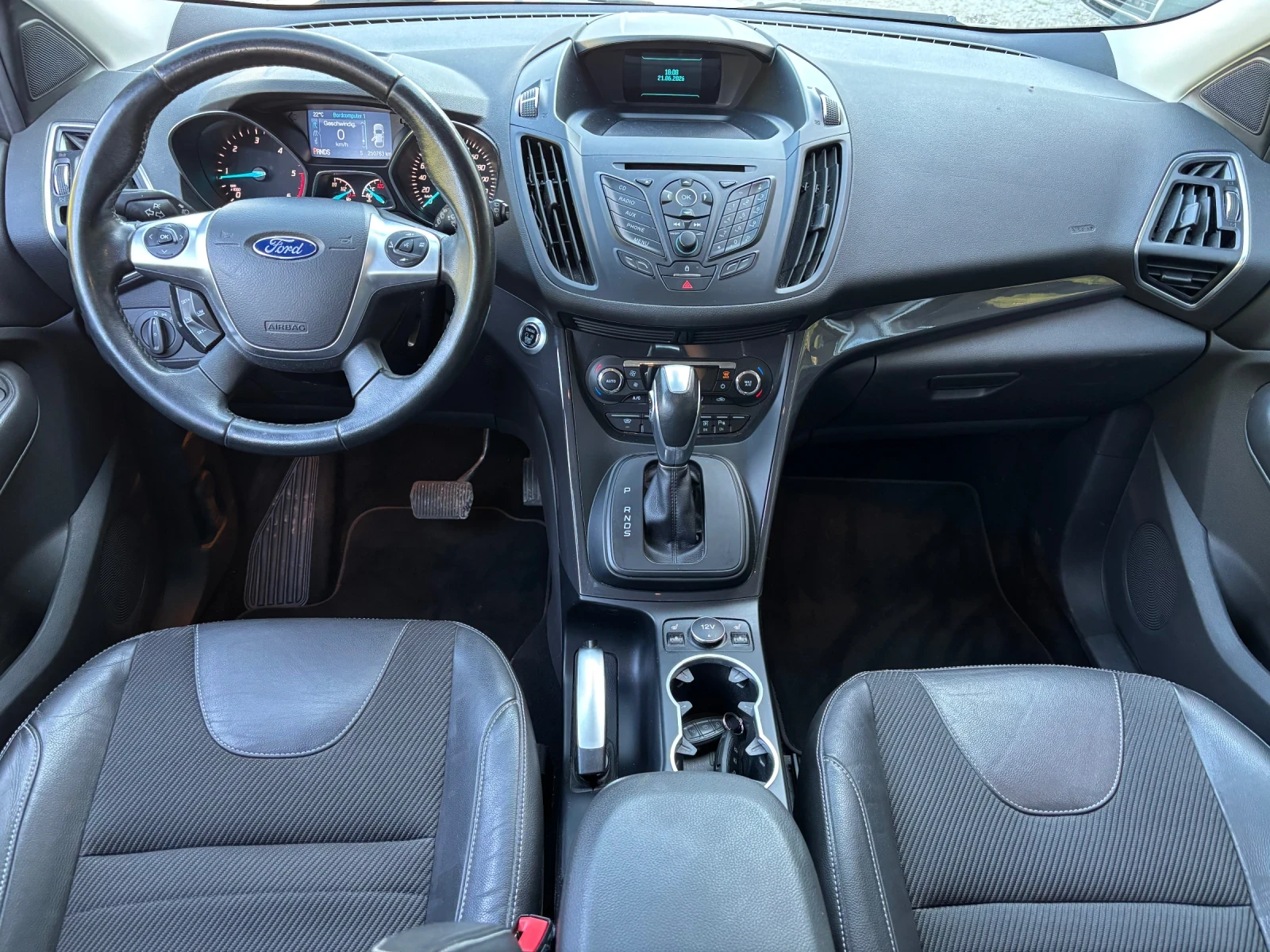 Ford Kuga TITANIUM 4WD 2.0D, снимка 10 - Автомобили и джипове - 55203213