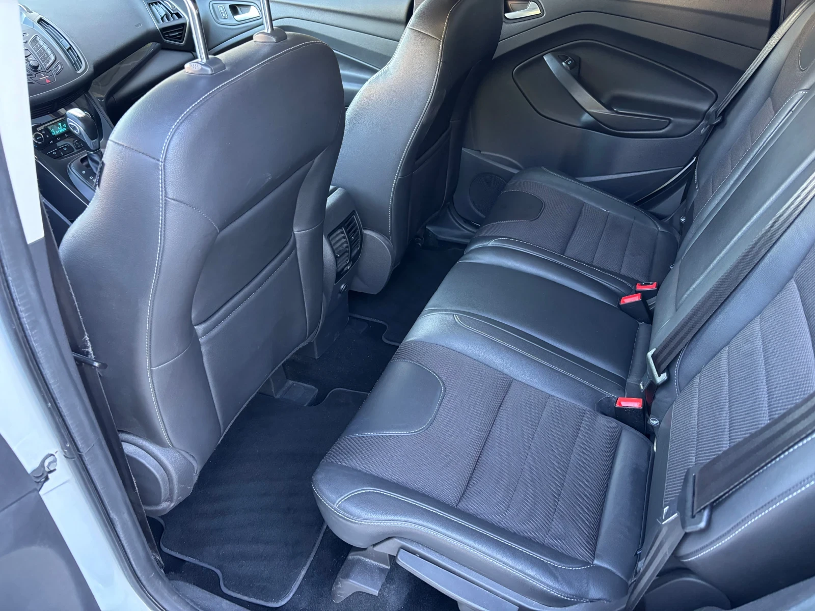 Ford Kuga TITANIUM 4WD 2.0D, снимка 11 - Автомобили и джипове - 55203213