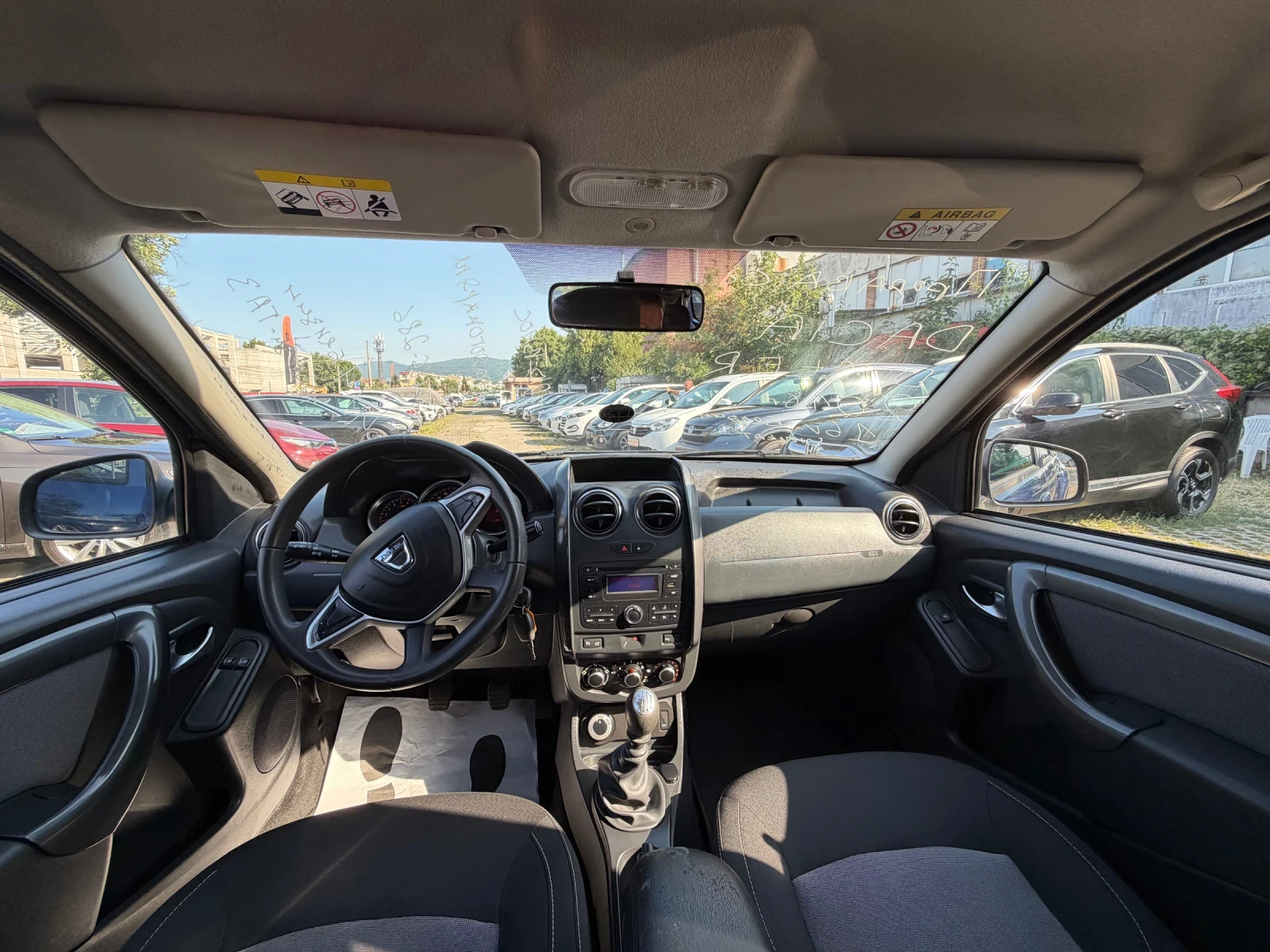 Dacia Duster 1.3 TURBO / 4x4, снимка 10 - Автомобили и джипове - 55341541