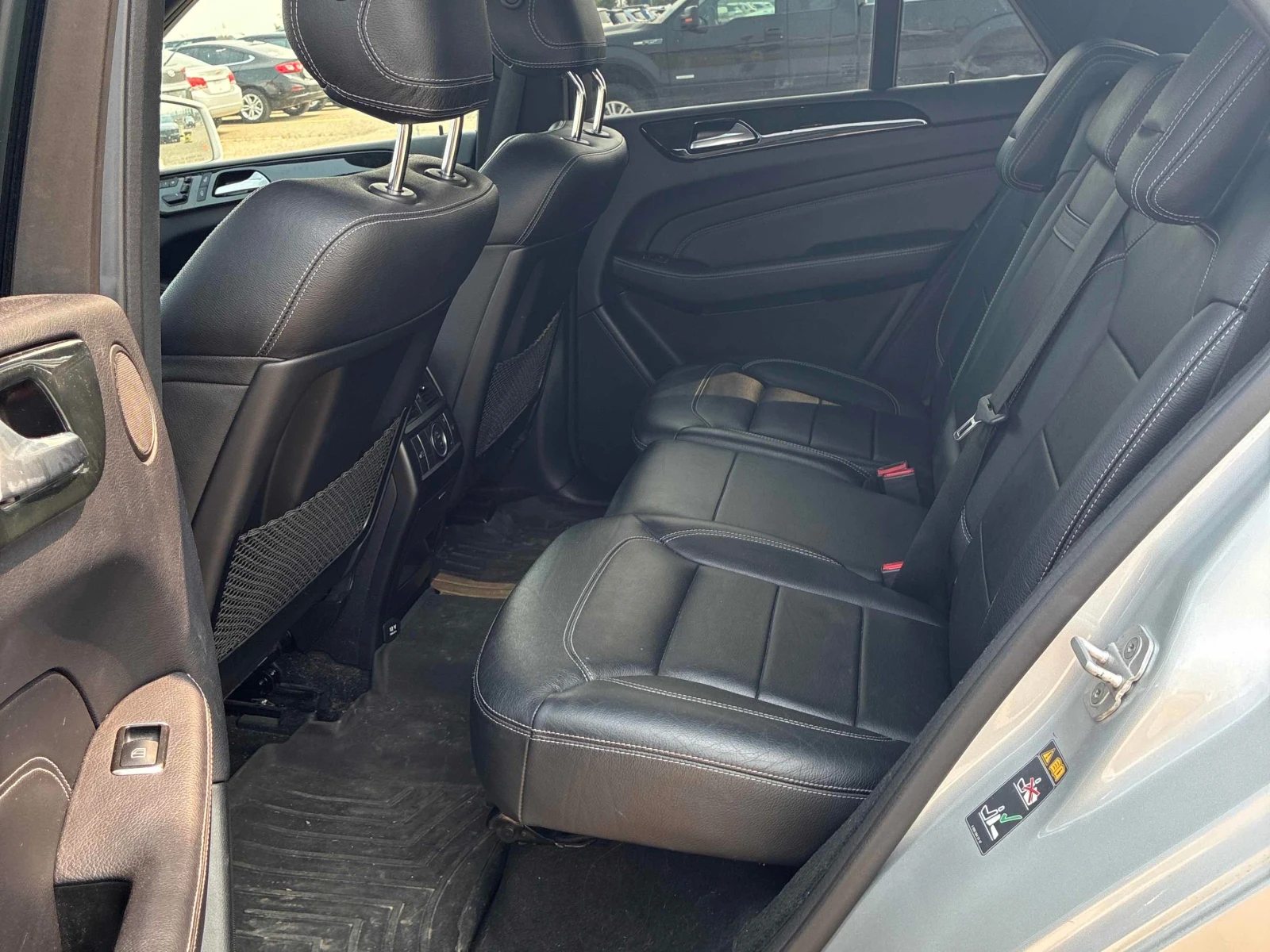 Mercedes-Benz ML 350 D * AMG * AIRMATIC * 2015 * CARFAX * , снимка 10 - Автомобили и джипове - 55466015