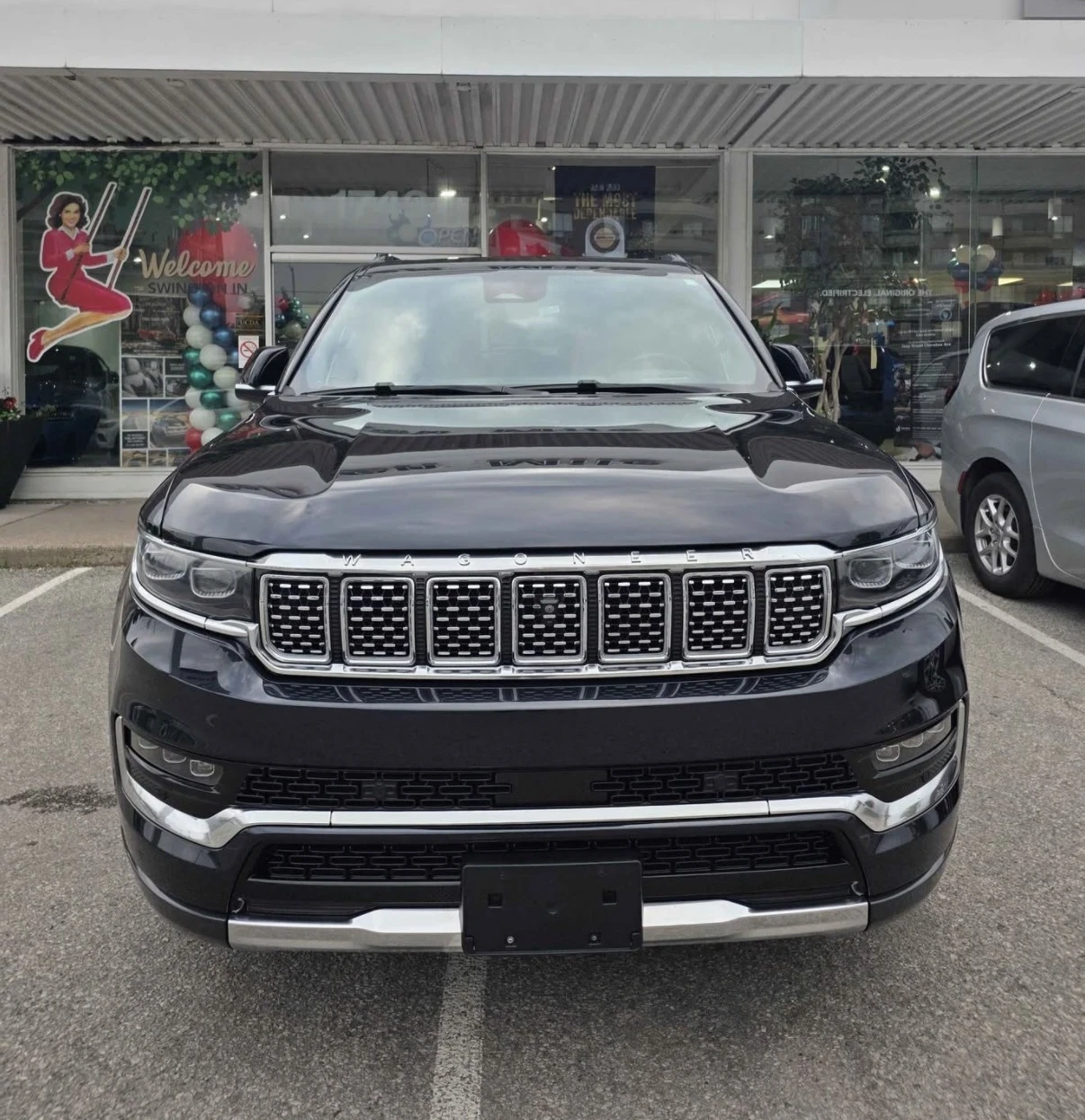 Jeep Grand Wagoneer SERIES I * 6.4 V8 * 360 * ОБДУХ * ДИСТРОНИК * 6+ 1, снимка 2 - Автомобили и джипове - 55500122
