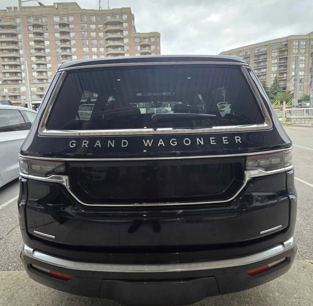Jeep Grand Wagoneer SERIES I * 6.4 V8 * 360 * ОБДУХ * ДИСТРОНИК * 6+ 1, снимка 5 - Автомобили и джипове - 55500122