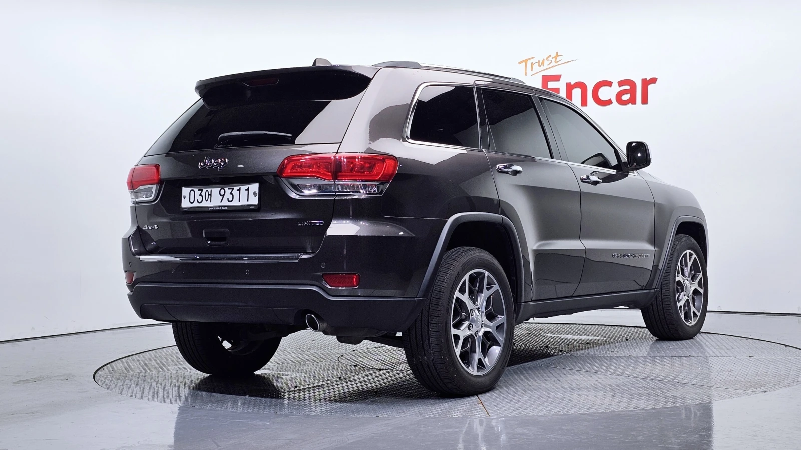 Jeep Grand cherokee 2019 3.6 LIMITED* ОБДУХ* CAR PLAY* 94 000KM, снимка 2 - Автомобили и джипове - 56083664