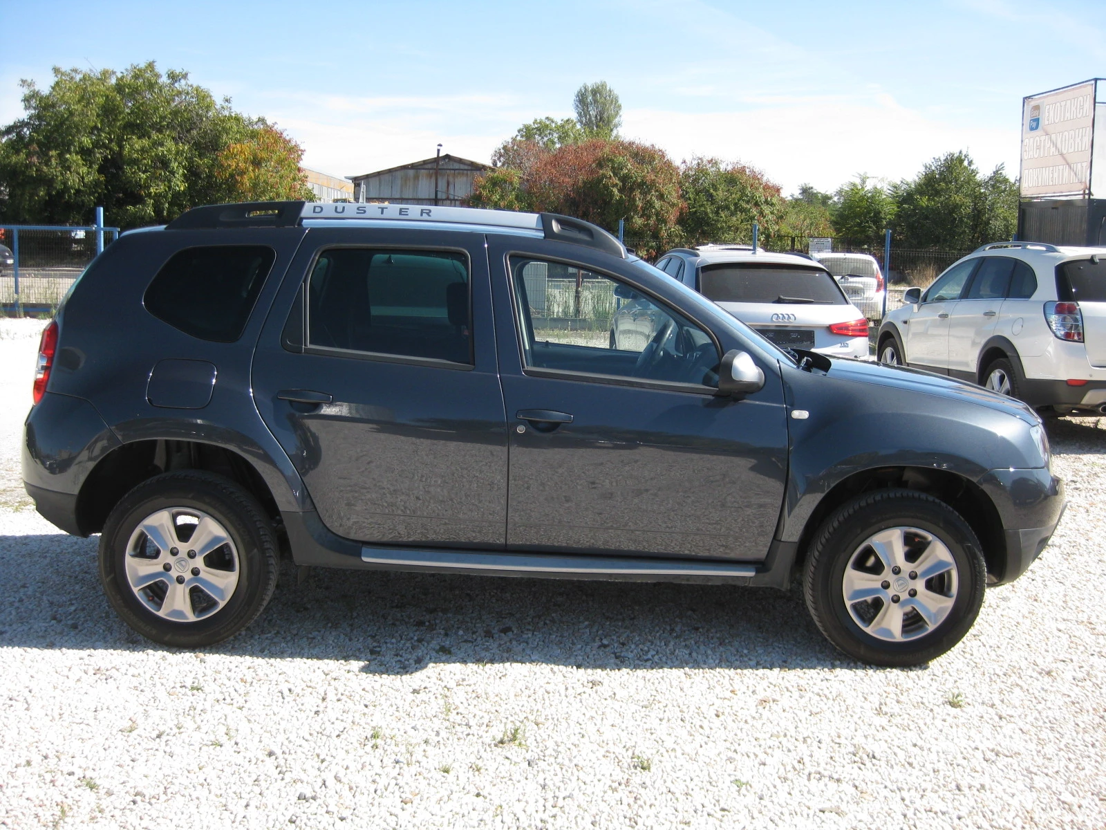 Dacia Duster 1.5 dci, снимка 4 - Автомобили и джипове - 56467584