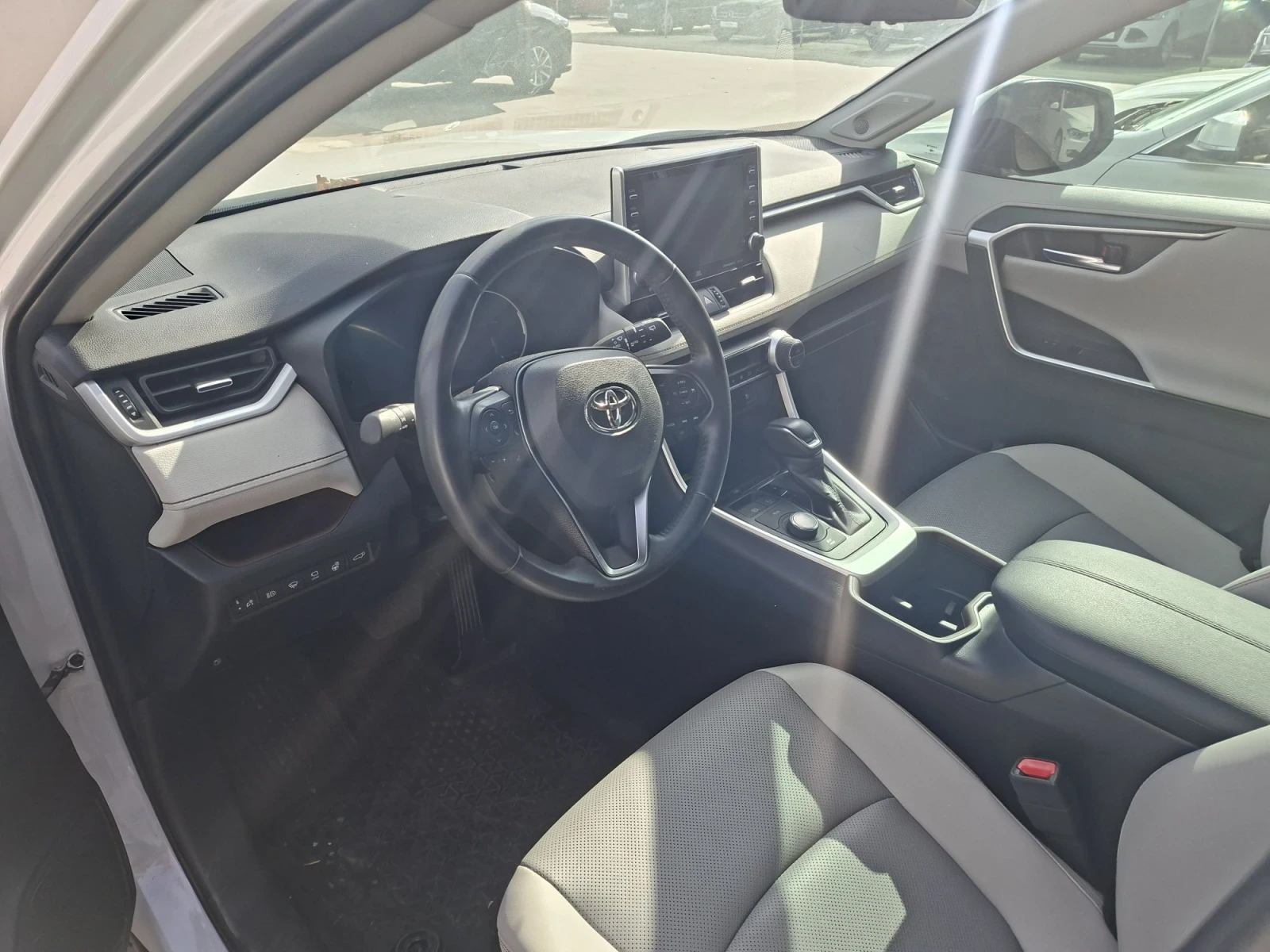 Toyota Rav4 2.5 i  hibrid, снимка 6 - Автомобили и джипове - 56727334