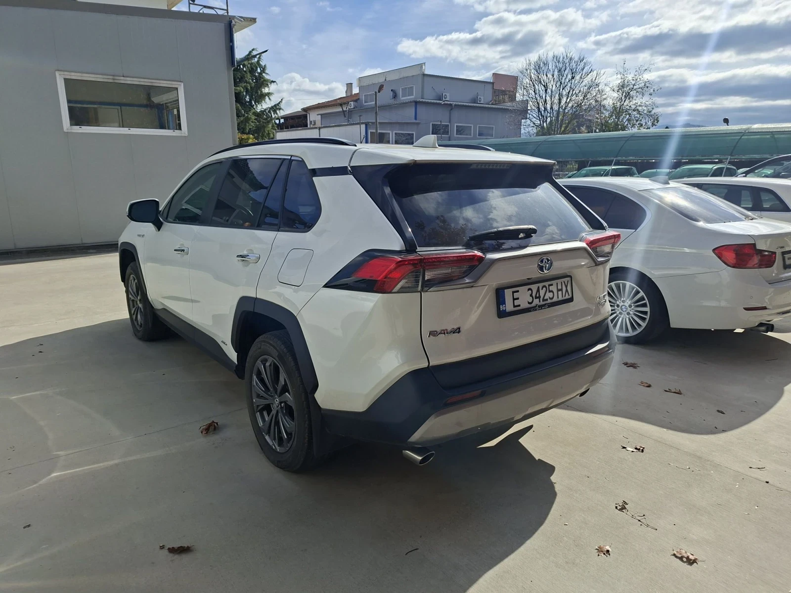 Toyota Rav4 2.5 i  hibrid, снимка 4 - Автомобили и джипове - 56727334